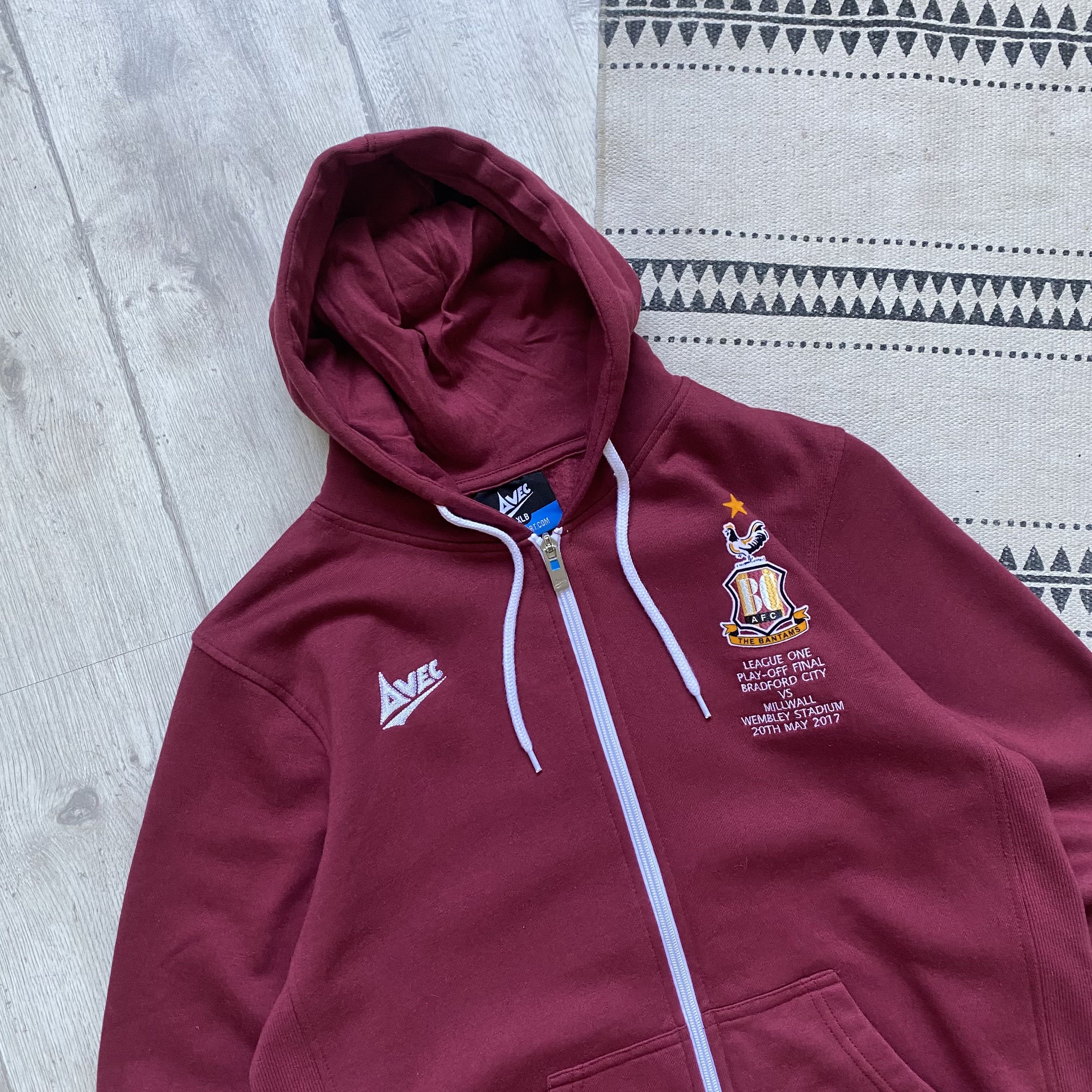 Umbro ⚽️ Blockore Bradford City hoodie Wembley 20th Nike Umbro Size US S / EU 44-46 / 1 - 2 Thumbnail