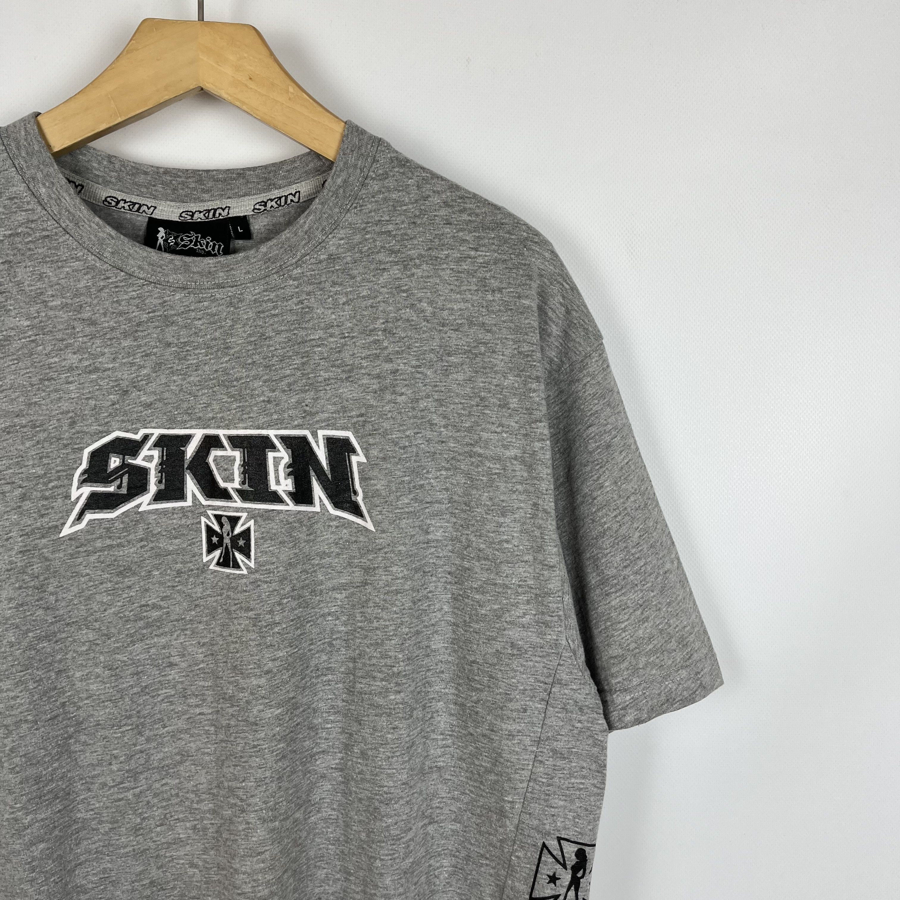 Hook-Ups Vintage Skin Industries Y2K “Show Some” T Shirt 2000’s Size US L / EU 52-54 / 3 - 10 Thumbnail