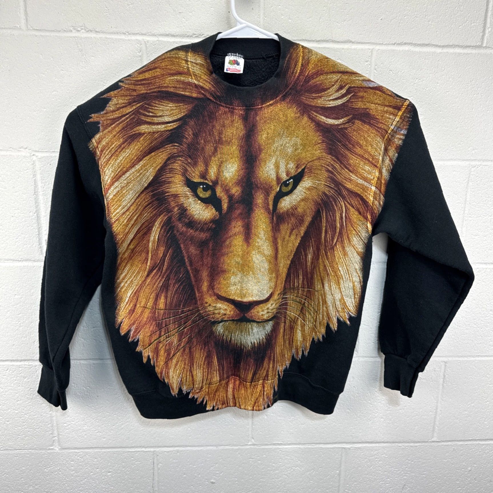 Fruit Of The Loom VINTAGE Fruit of the Loom Sweatshirt Lion Big Print Mens Pullover Crew Neck Black Cotton Blend 90s Nature Animals Size US L / EU 52-54 / 3 - 2 Thumbnail
