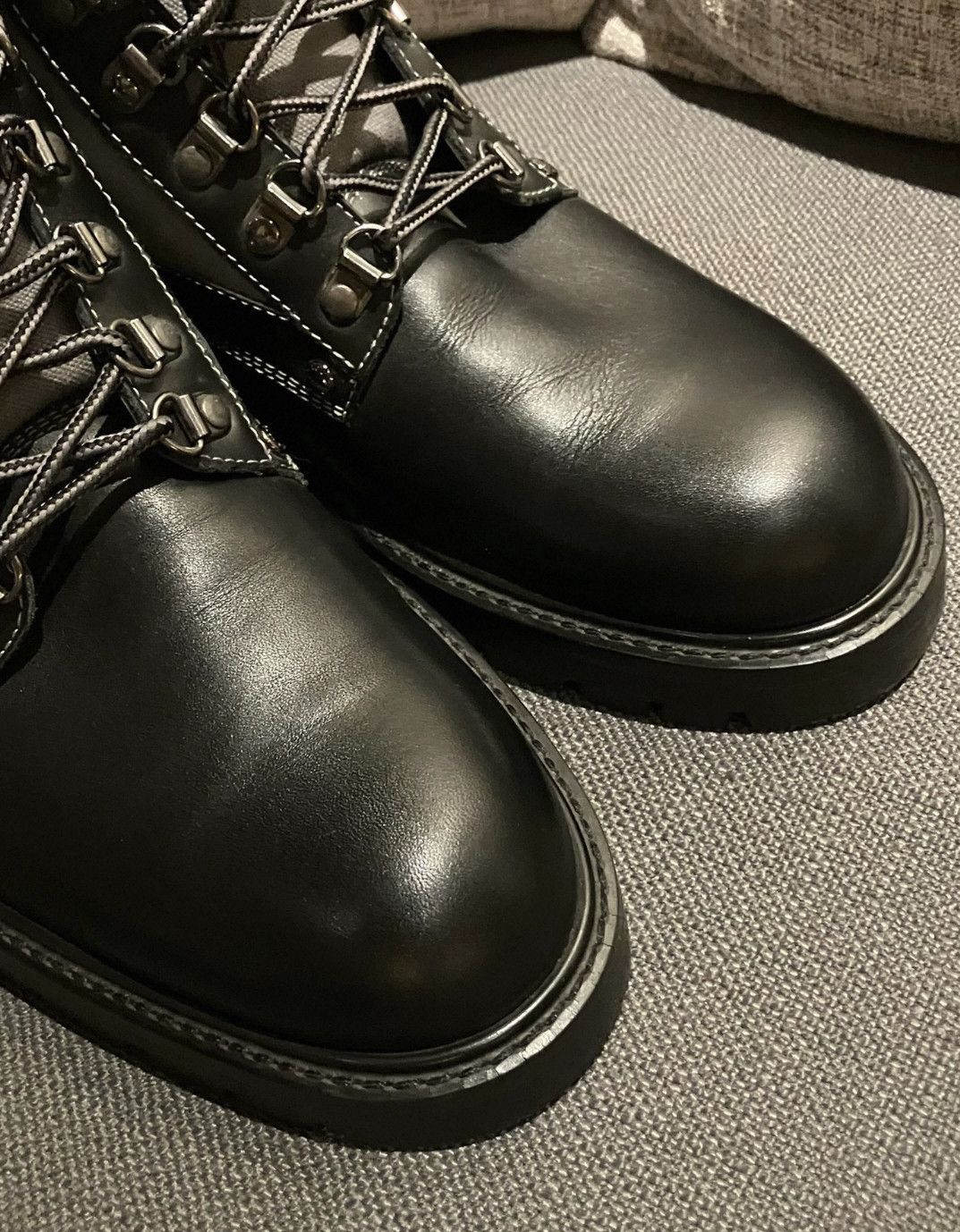 Louis Vuitton Louis Vuitton Black Outdoor Patchwork Boots 0079 Size US 8 / EU 41 - 5 Thumbnail