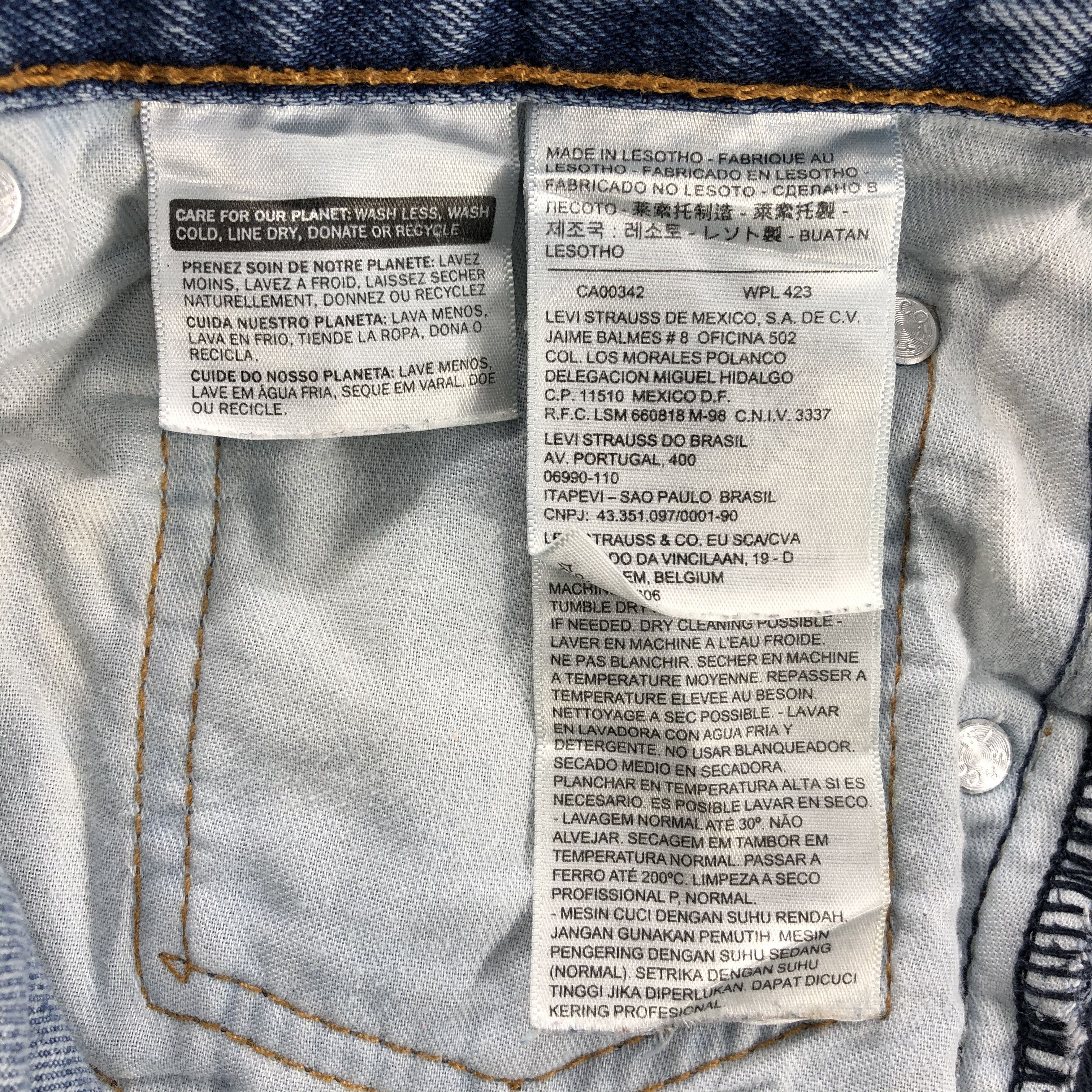 Levi's × Vintage Vintage Blue Wash Levis 550 Jeans-JM1685 Size US 35 - 12 Thumbnail