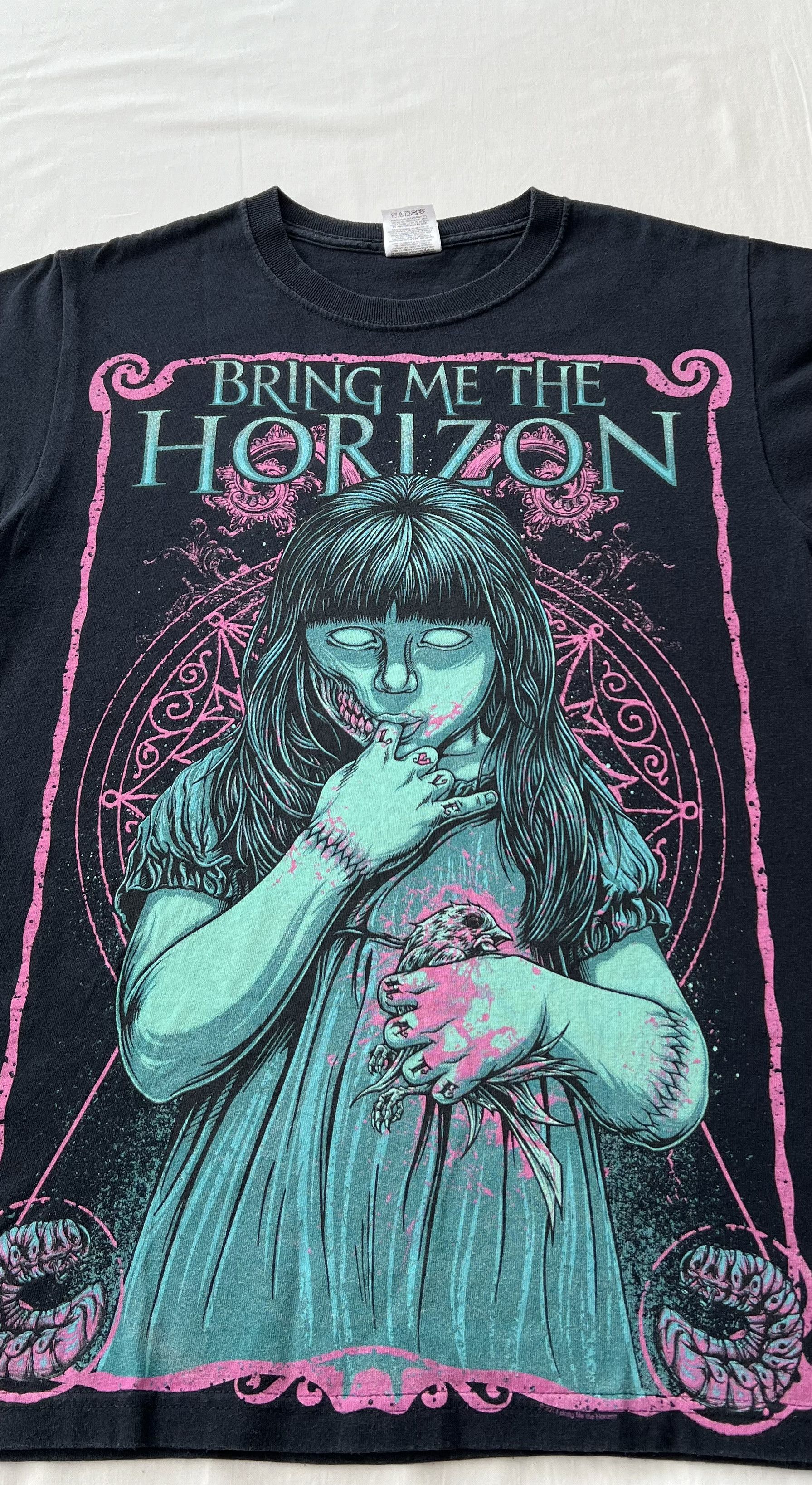 Band Tees Vintage 2011 Bring Me the Horizon Emo Band Black T-shirt Size US S / EU 44-46 / 1 - 3 Thumbnail