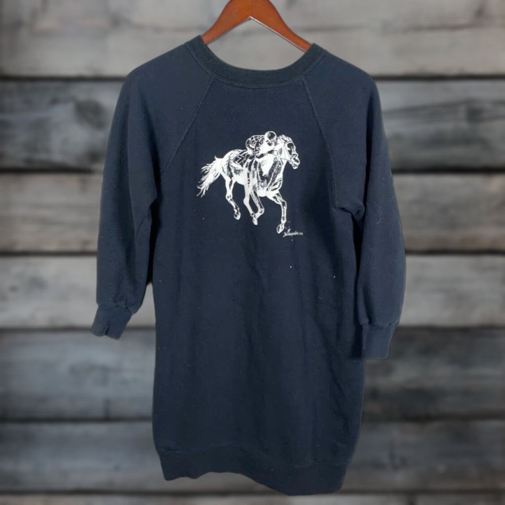 Jockey VINTAGE Women's 80s Horse & Jockey Print Elongated Sweatshirt Raglan Sleeve Black Medium Retro Activewear Size M / US 6-8 / IT 42-44 - 1 Thumbnail