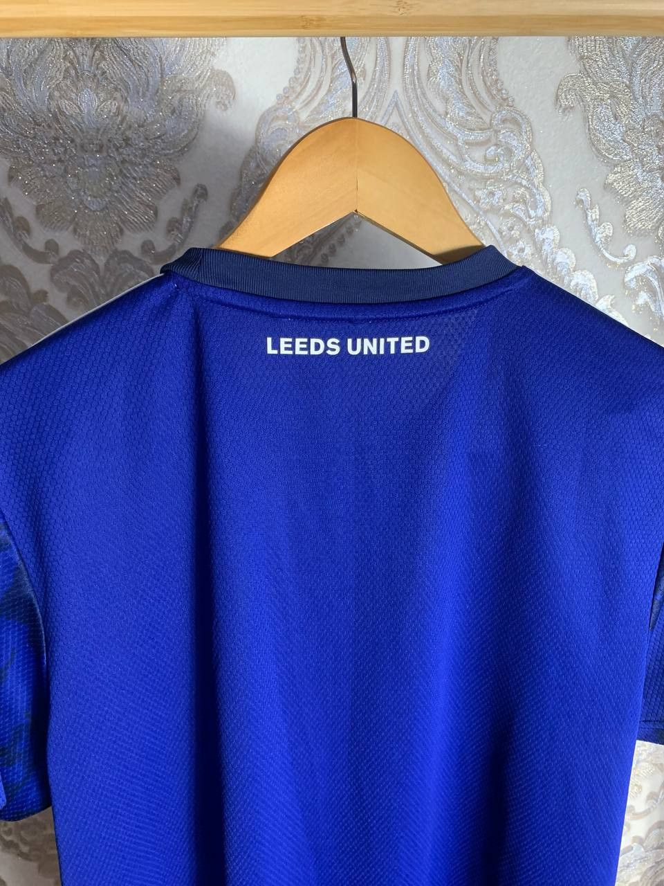 Adidas Vintage Adidas FC Leeds United England Soccer Jersey Y2K Size US M / EU 48-50 / 2 - 11 Thumbnail