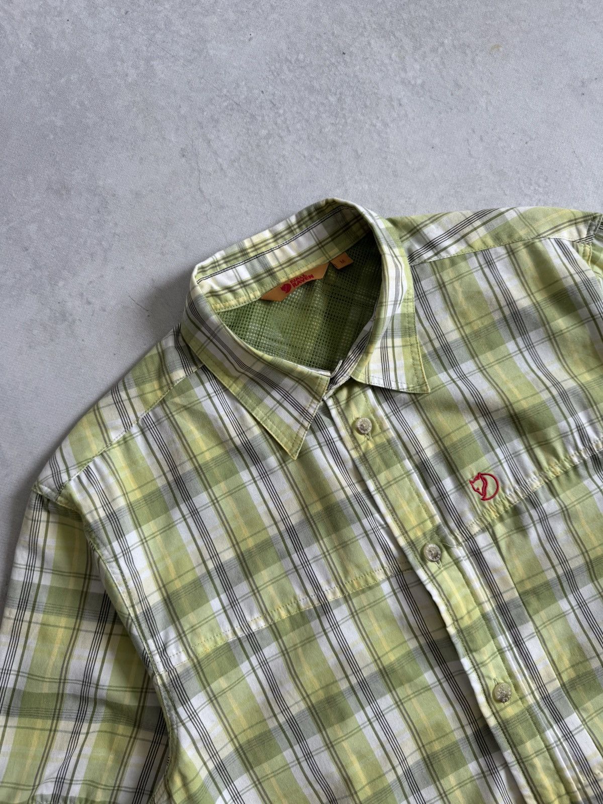 Fjallraven Fjällräven Short Sleeve Men’s Lightweight Outdoor Shirt Size US L / EU 52-54 / 3 - 4 Thumbnail