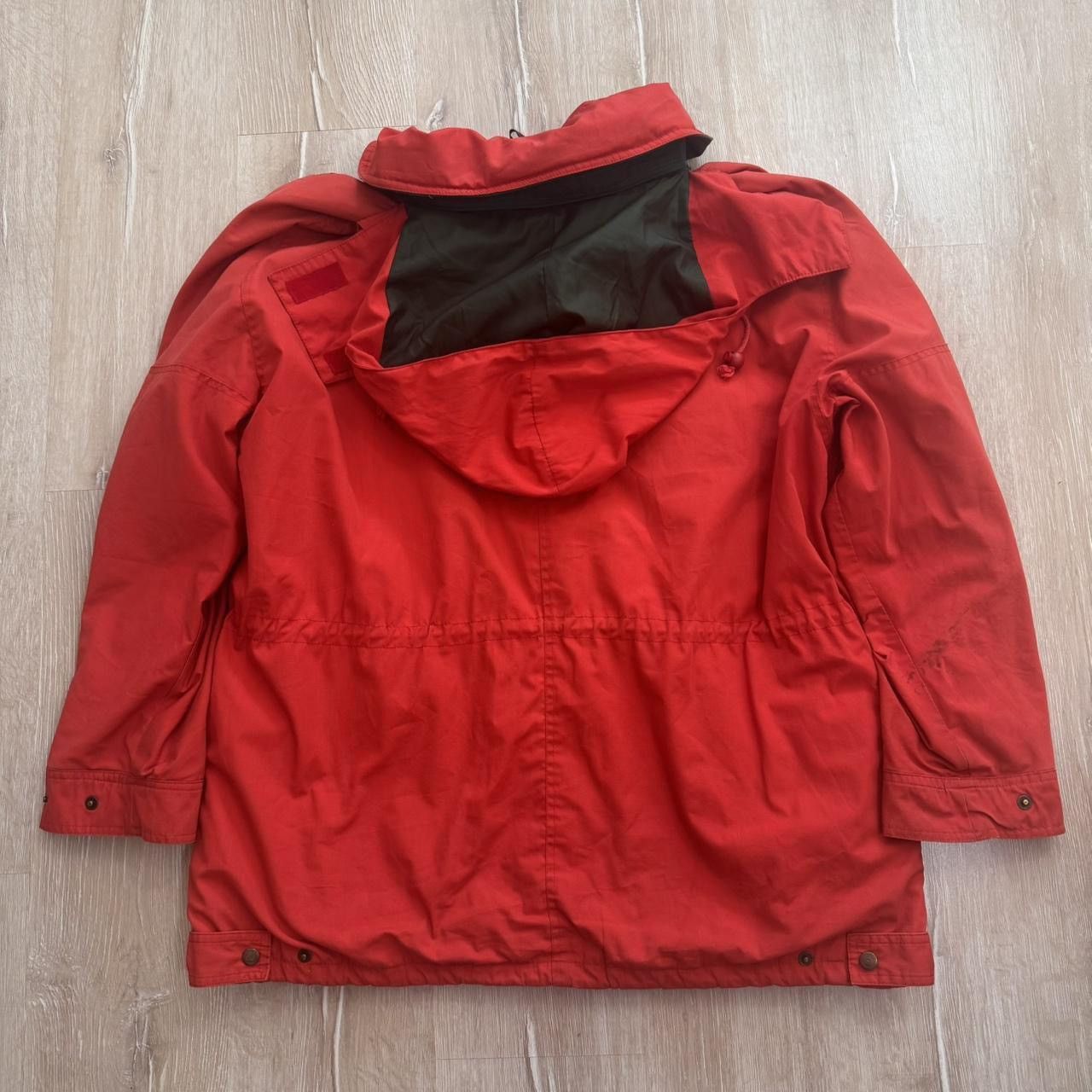 Fjallraven Fjallraven Gore-Tex Vintage made in Portugal Red Jacket L Size US L / EU 52-54 / 3 - 6 Thumbnail
