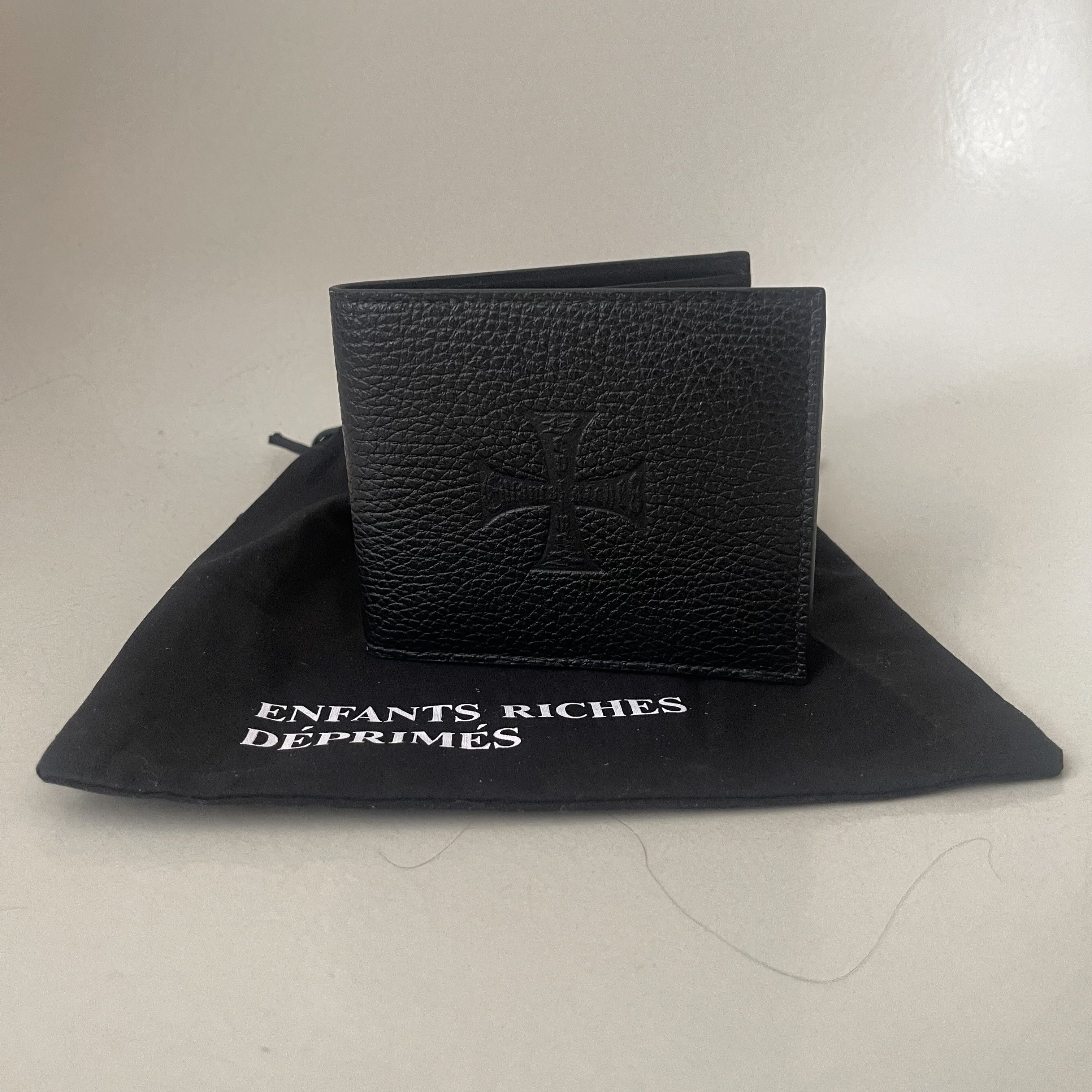 Logo Leather Billfold Wallet NEW