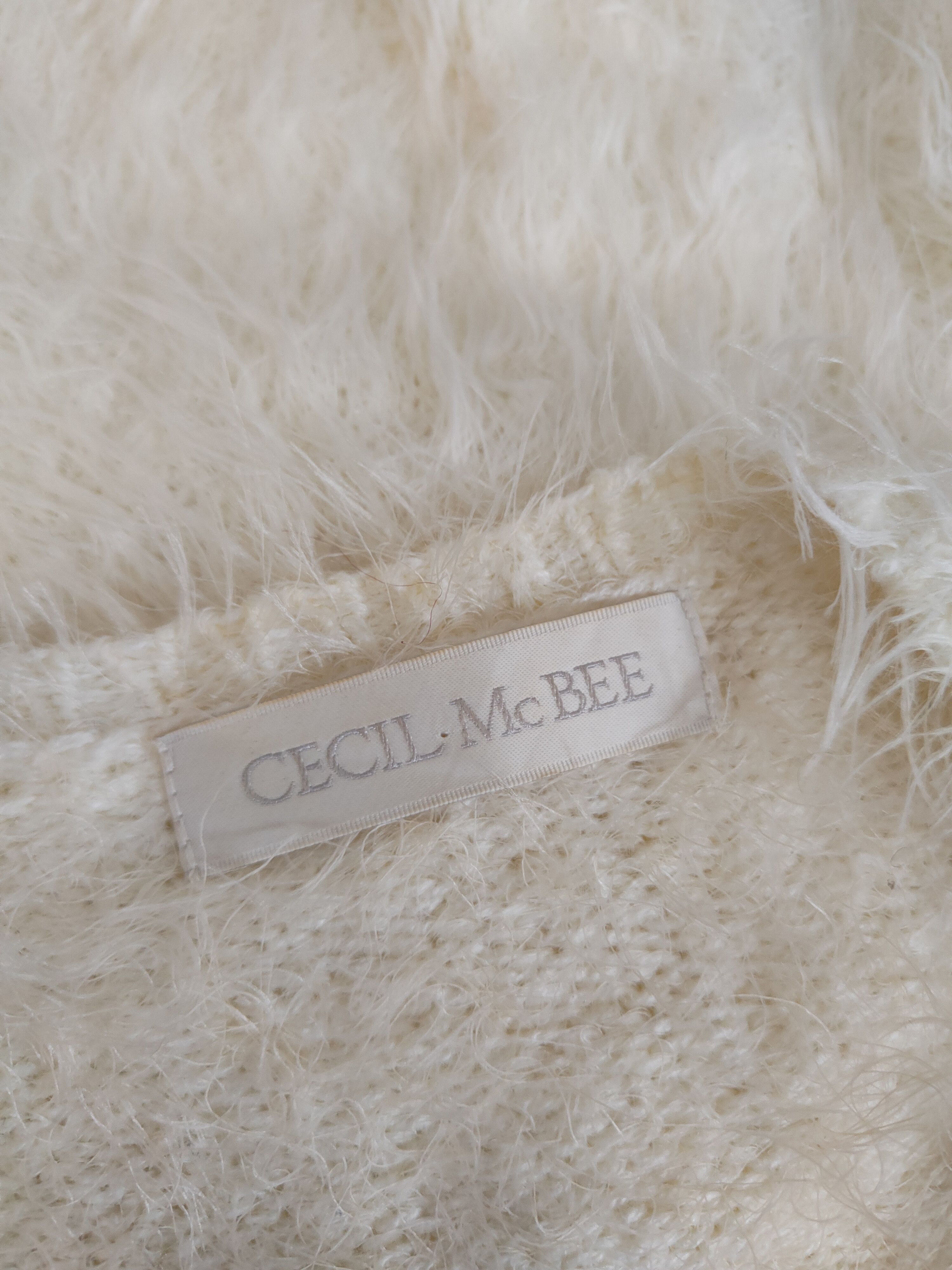 Japanese Brand × Vintage Cool Vintage 💥 Cecil McBee Cream Fur Mohair Knitwear Size M / US 6-8 / IT 42-44 - 12 Thumbnail