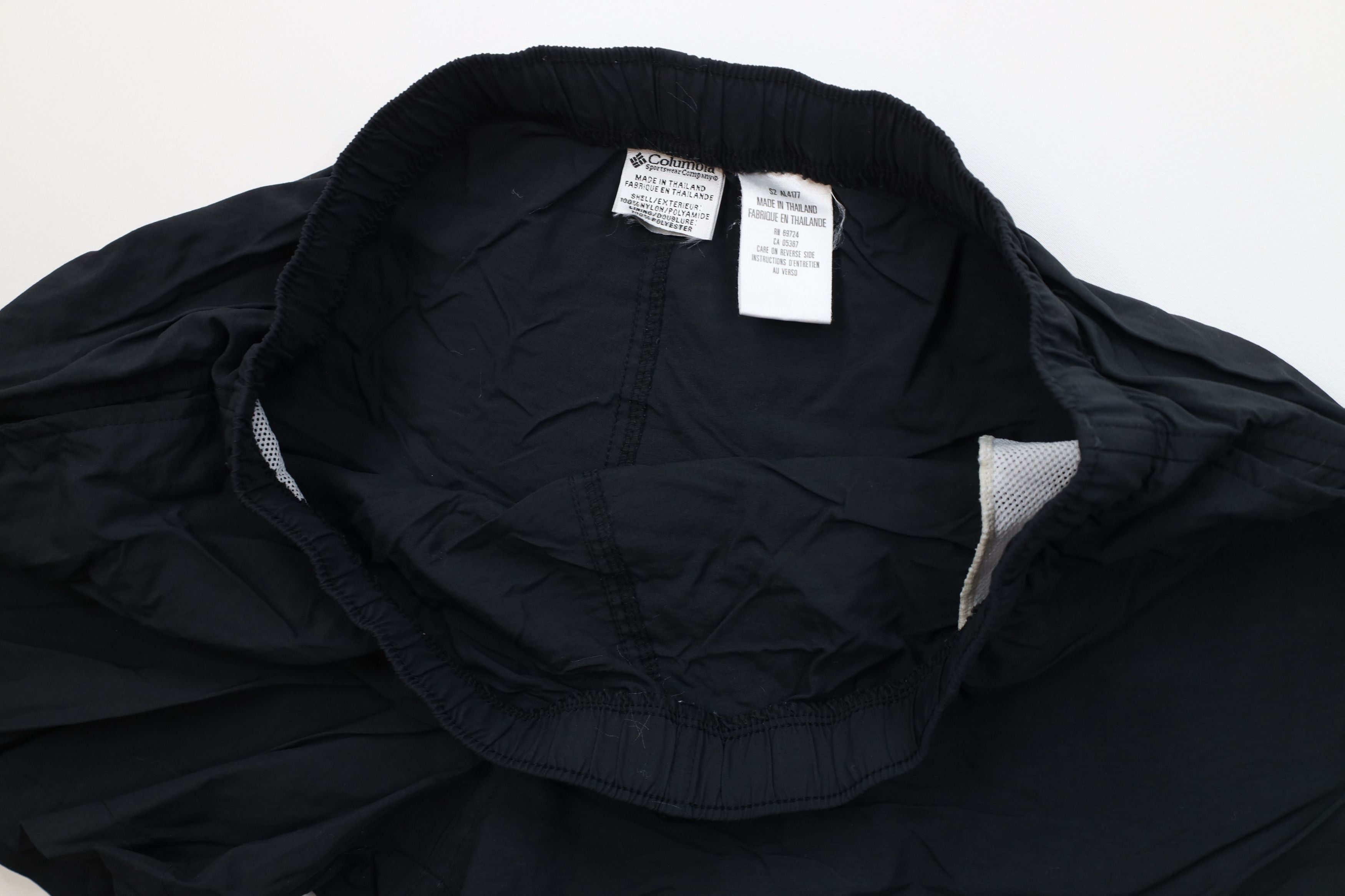 Columbia Vintage Y2K Columbia Belted Trekking Above Knee Shorts Black Size US 34 / EU 50 - 7 Thumbnail