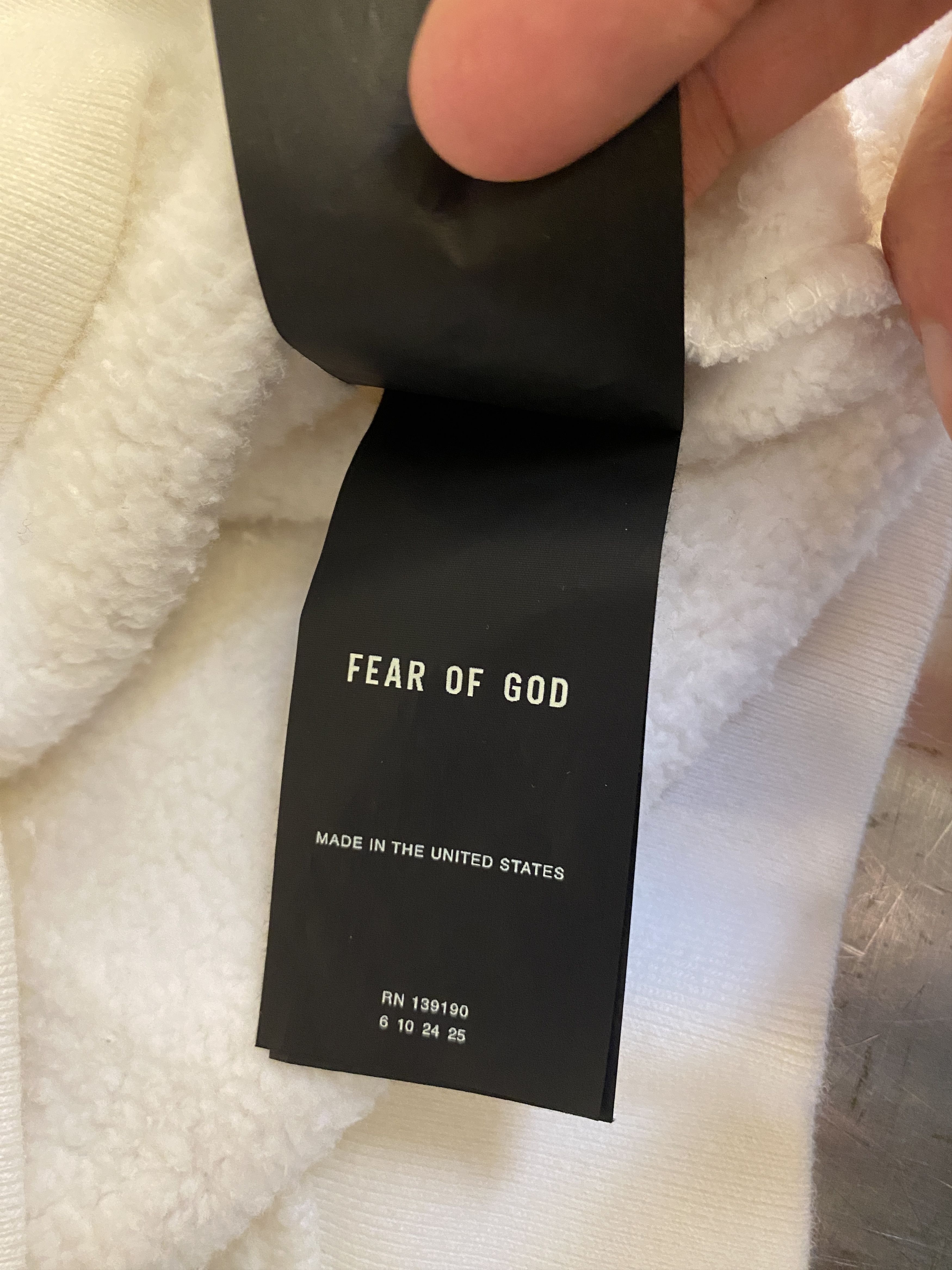 Fear of God × RRR-123 NWOT FEAR OF GOD X RRR-123 OVERSIZED HOLLYWOOD BOWL CREWNECK Size US S / EU 44-46 / 1 - 6 Thumbnail