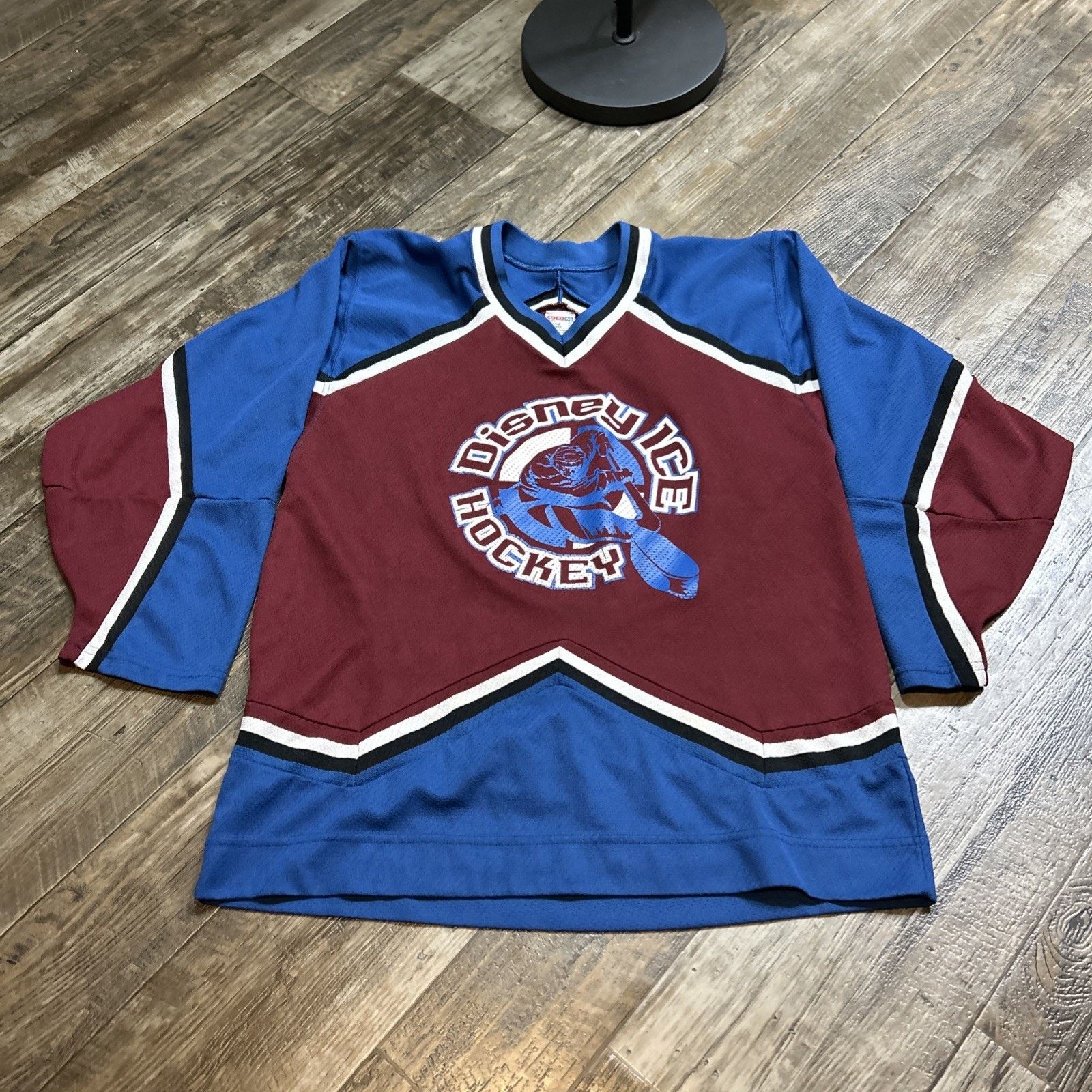 Disney Disney Mickey Mouse Rare Hockey Jersey Men's CCM Vintage Size US M / EU 48-50 / 2 - 1 Thumbnail