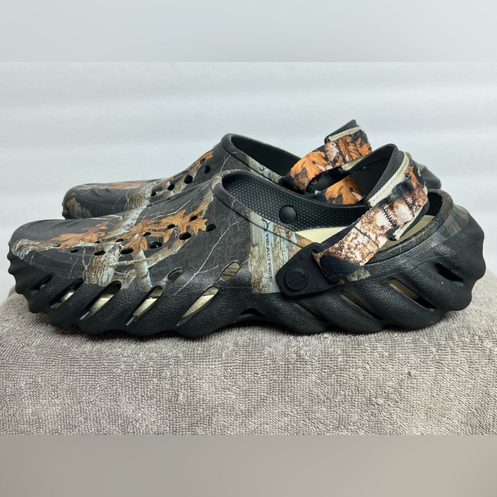 Crocs Crocs x Realtree Edge Echo Clogs Camo Black 13 Camouflage Size US 13 / EU 46 - 1 Thumbnail