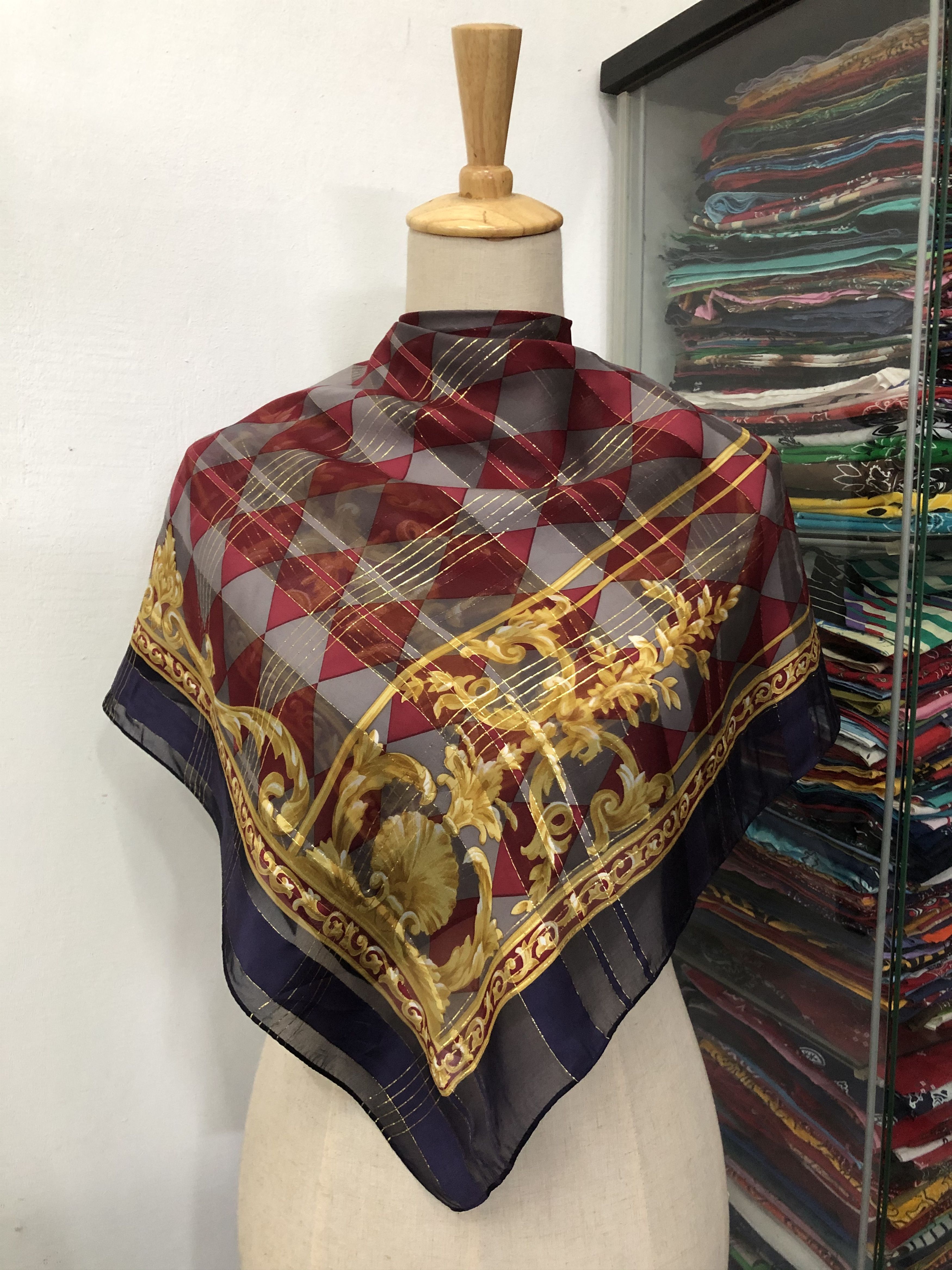 Vintage Vintage Silk Scarf Size ONE SIZE - 1 Thumbnail