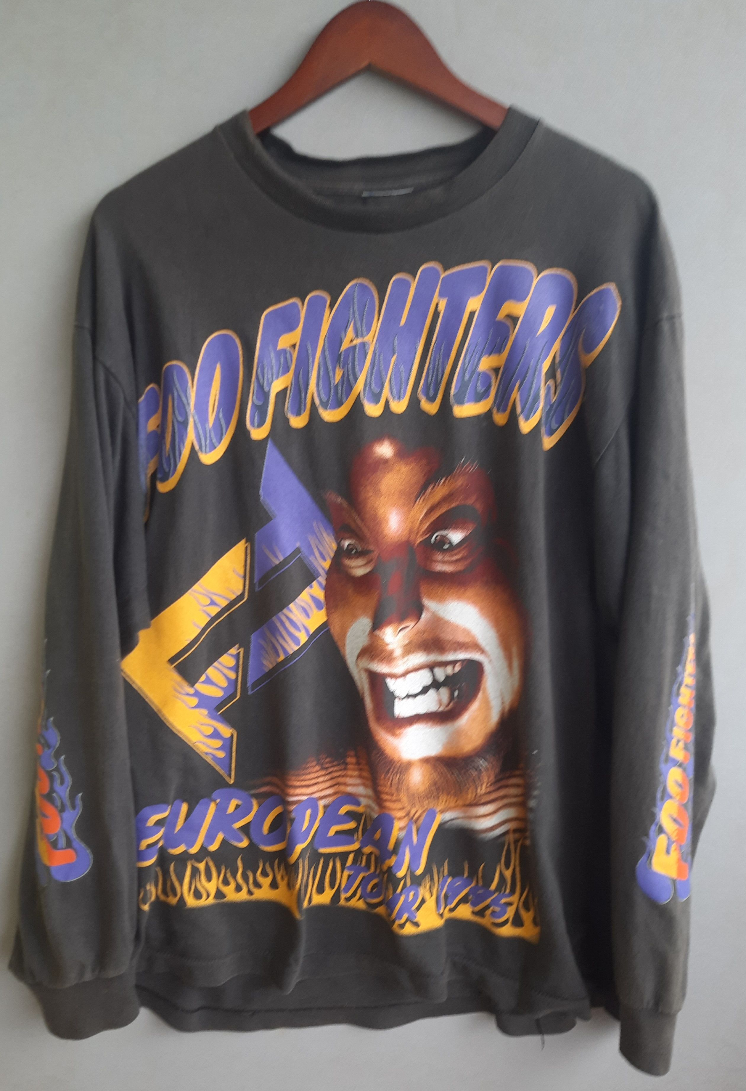 Band Tees Foo Fighters European Tour Fans Made Size US XL / EU 56 / 4 - 1 Thumbnail