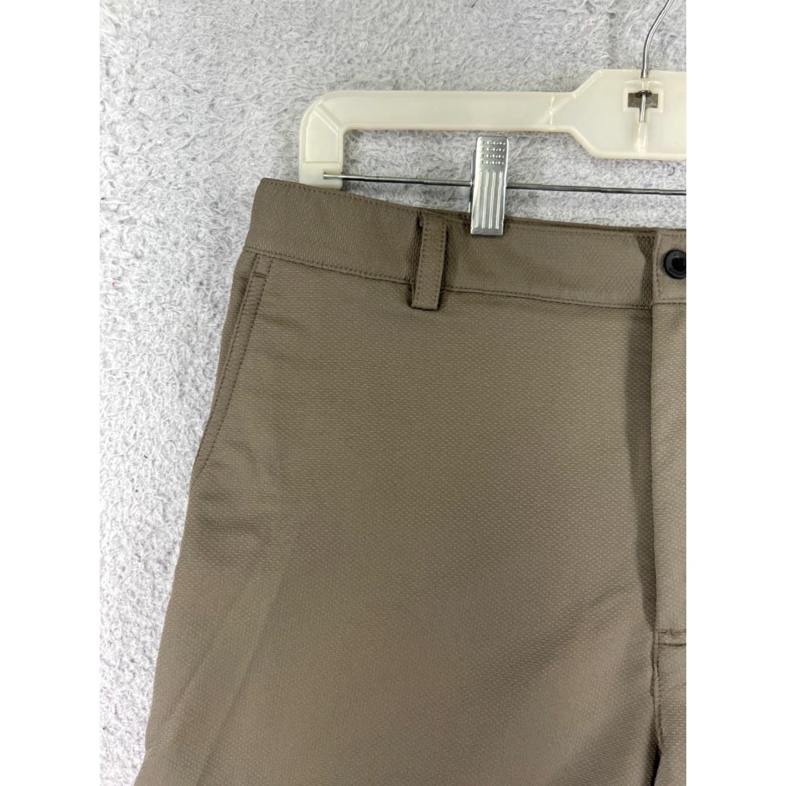 Nike Nike Shorts Adult 32 Beige Golf Pockets 32x10 Swoosh Polyester Vintage Regular Unisex Mens Womens 90s? Size US 32 / EU 48 - 5 Thumbnail