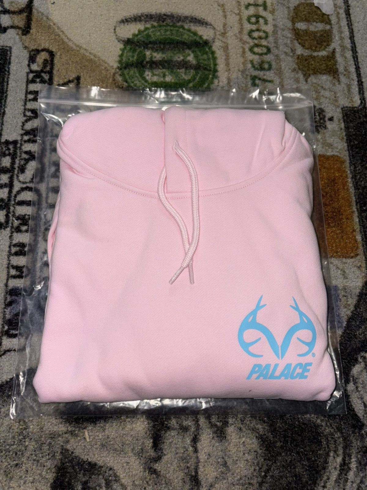 Palace Palace Real Tree Tri-Ferg Hoodie Pink Size US L / EU 52-54 / 3 - 1 Thumbnail