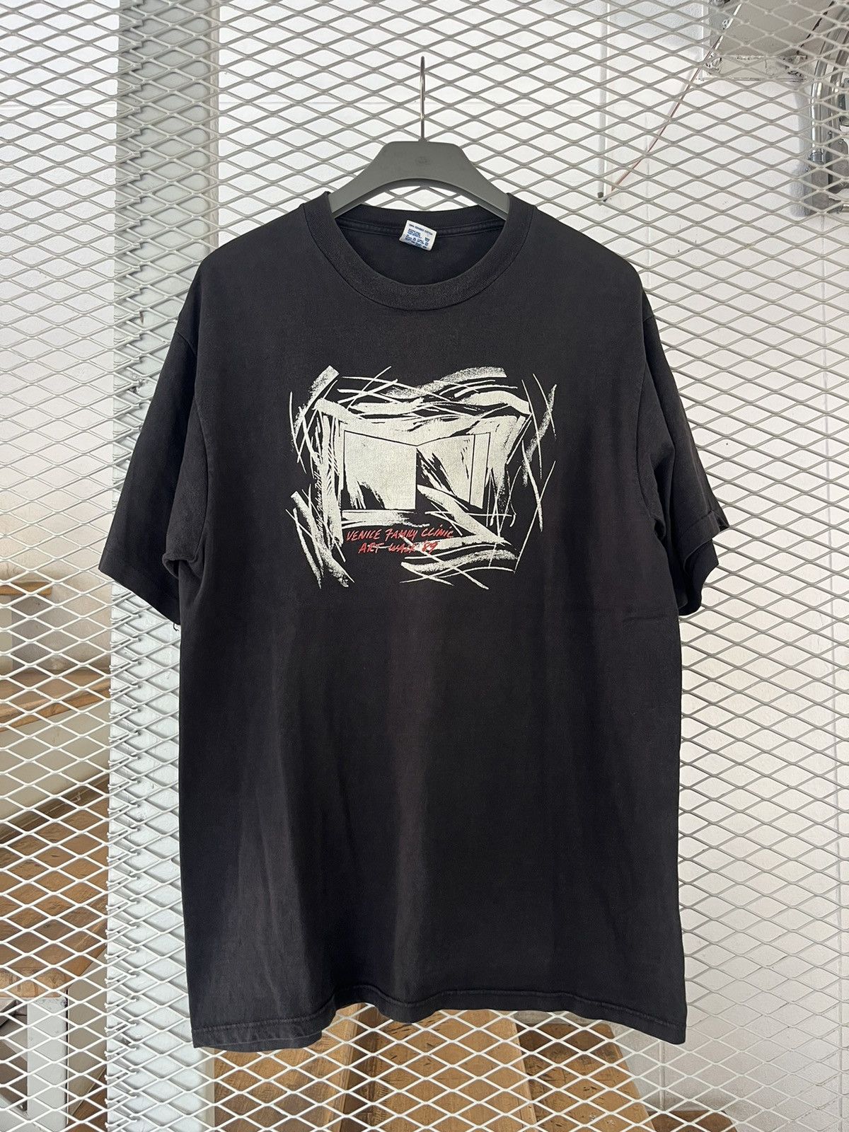 Vintage Vintage Dill Laddie John Artwork 1989’s Tshirt Size US XL / EU 56 / 4 - 2 Thumbnail