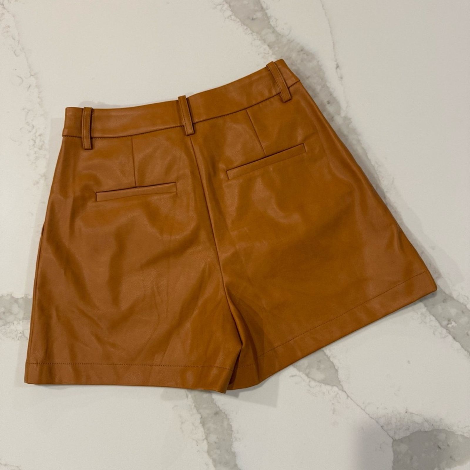 7 For All Mankind 7 For All Mankind High Rise Vegan Leather Shorts Womens XS Size 26" / US 2 / IT 38 - 7 Thumbnail