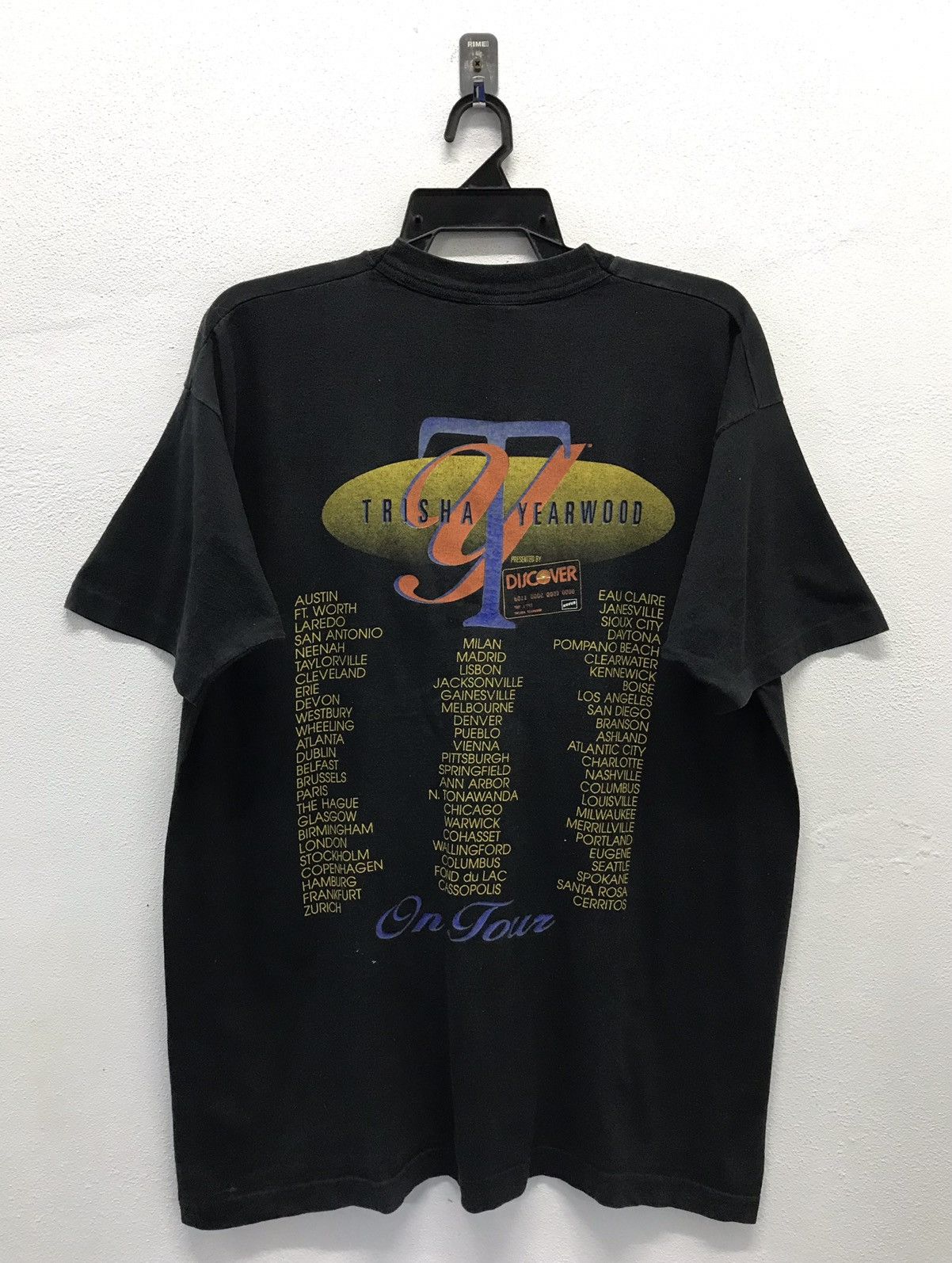 Band Tees × Fruit Of The Loom Vintage Fruit Of The Loom Trisha Yearwood Made In Usa Shirt Size US XL / EU 56 / 4 - 2 Thumbnail