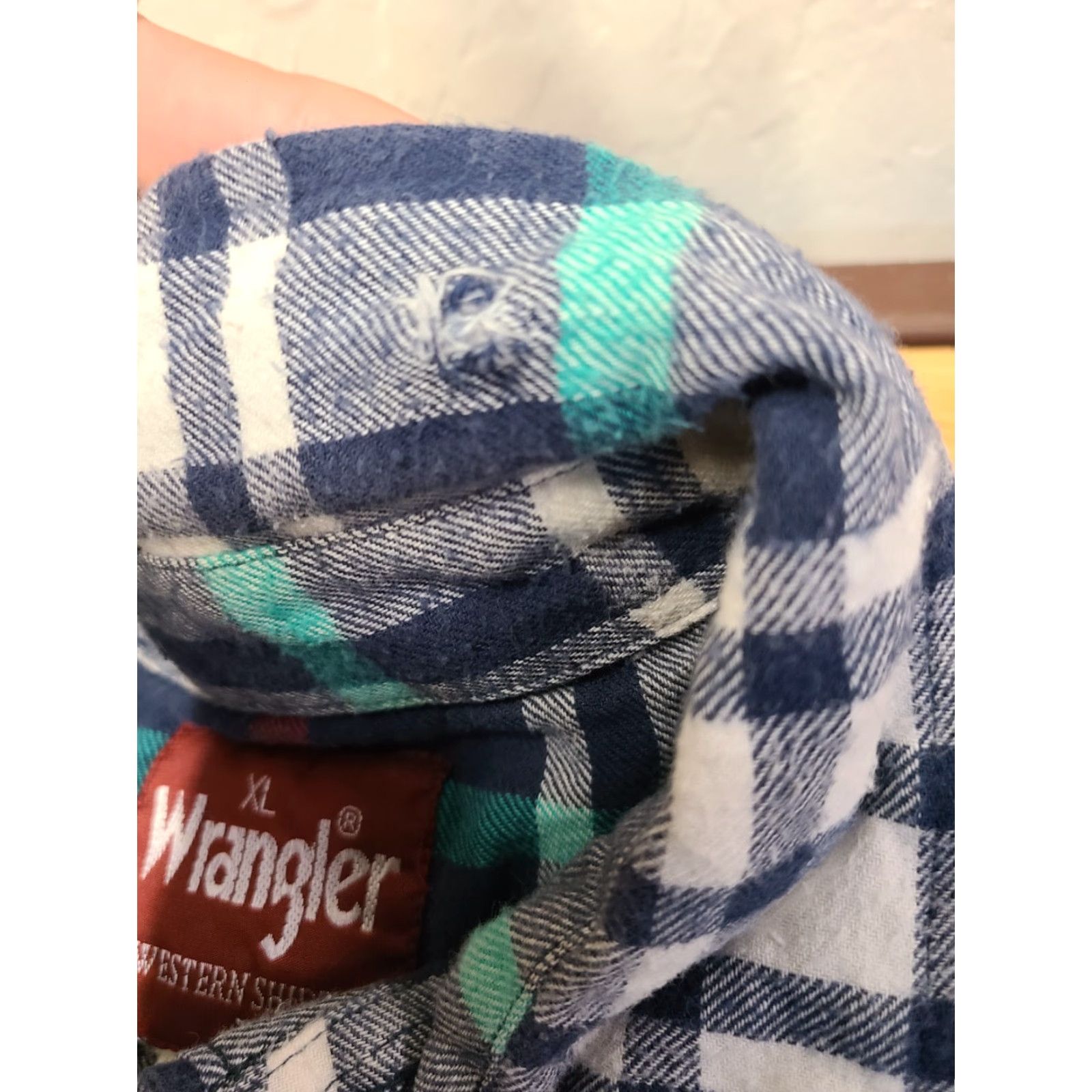 Wrangler VINTAGE Wrangler Flannel Shirt Mens XL Blue Plaid Pearl Snap 90s Cowboy Western Shirt Mens XL Blue Plaid Pearl Snap 90s Western Size US XL / EU 56 / 4 - 6 Thumbnail