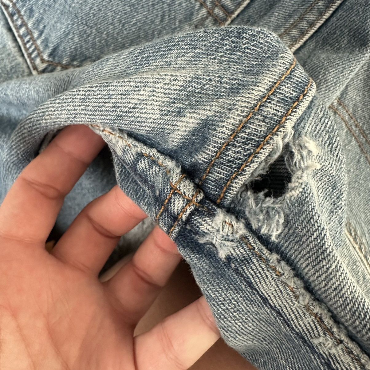 Levi's Vintage 90s Levi’s 501 Denim Jeans Original Fit Button Fly Size US 29 - 7 Thumbnail
