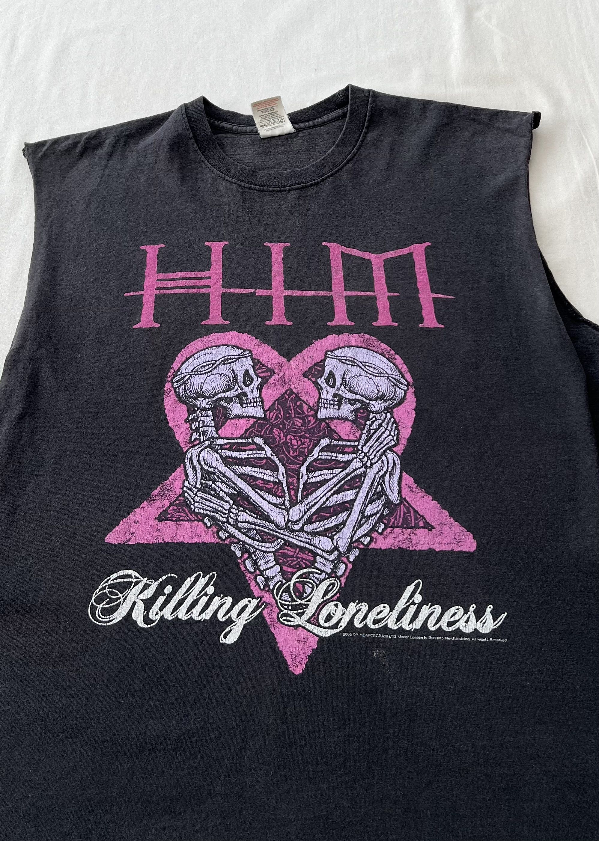 Band Tees Vintage 2005 HIM Killing Loneliness Glam Rock T-shirt Size US S / EU 44-46 / 1 - 5 Thumbnail