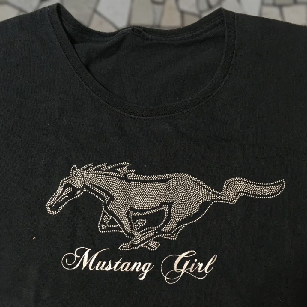Ford MUSTANG GIRL T-Shirt Ford Mustang Tops Womens L Black Short Sleeve Cotton Knit Graphic Tee Cars Modern Pattern Vintage: No Size L / US 10 / IT 46 - 1 Thumbnail