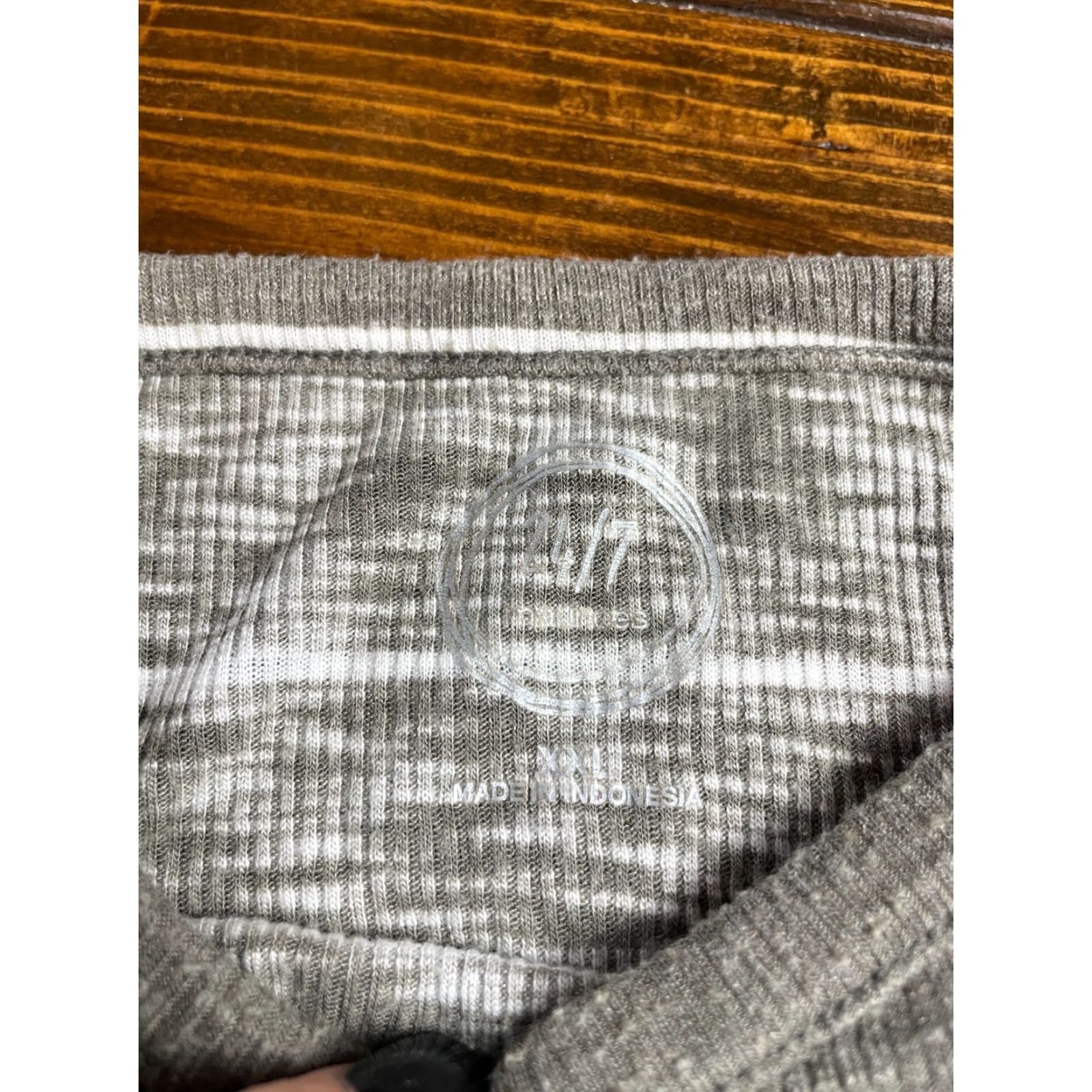 Vintage Maurices 24/7 T-Shirt Women's XXL Gray Heather White Stripes Ribbed Tee Shirt Size XXL / US 16-18 / IT 52-54 - 4 Thumbnail