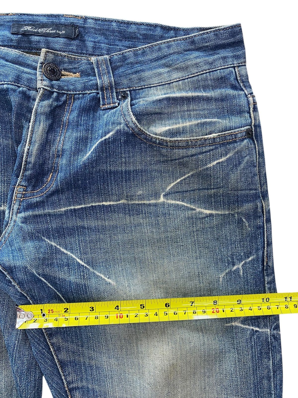 Japanese Brand Japanese Brand Light Wash Ripped Style Straight Leg Jeans Size US 34 / EU 50 - 7 Thumbnail