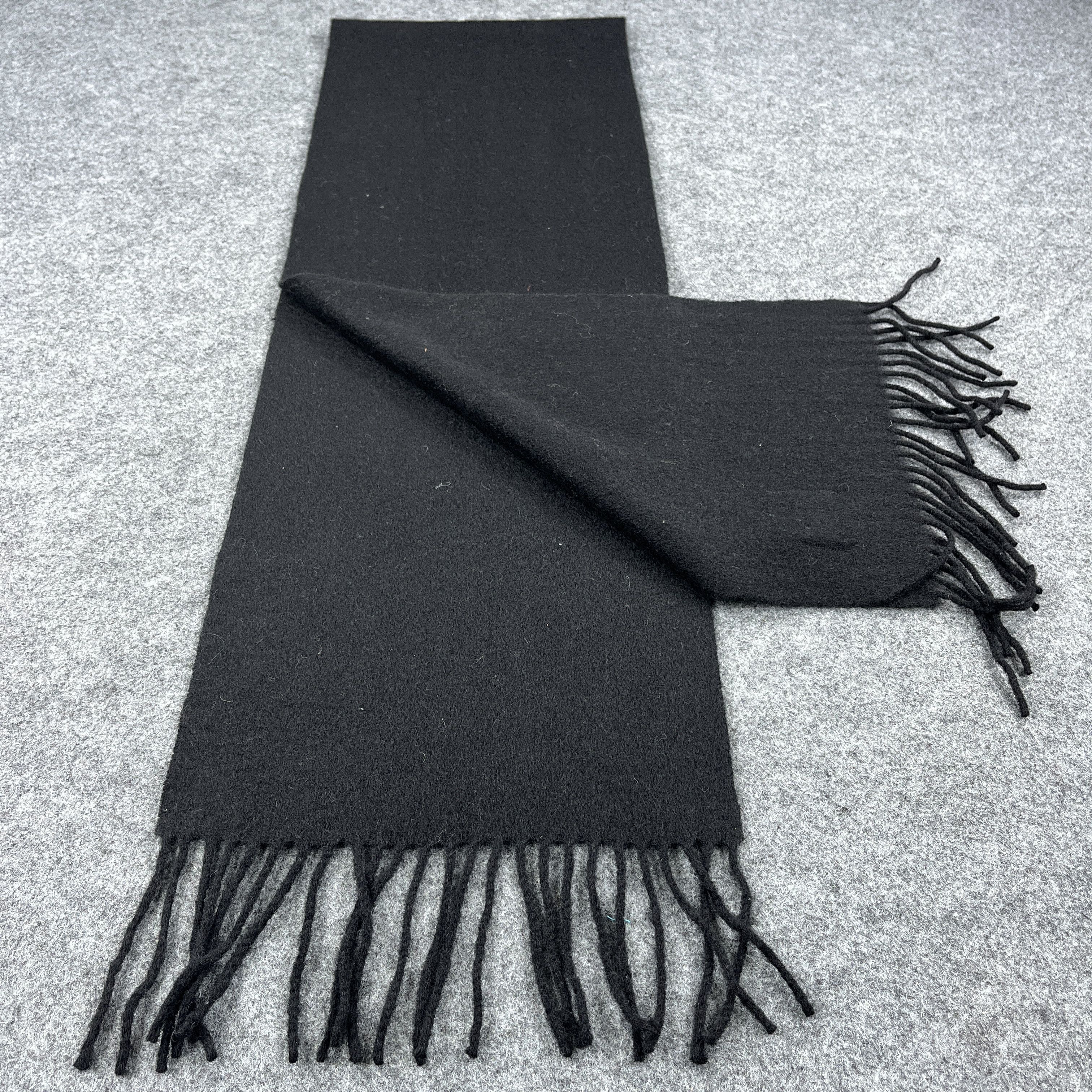 MCM MCM Plain Black Scarf / Muffler / Neckwear T1143 Size ONE SIZE - 3 Thumbnail