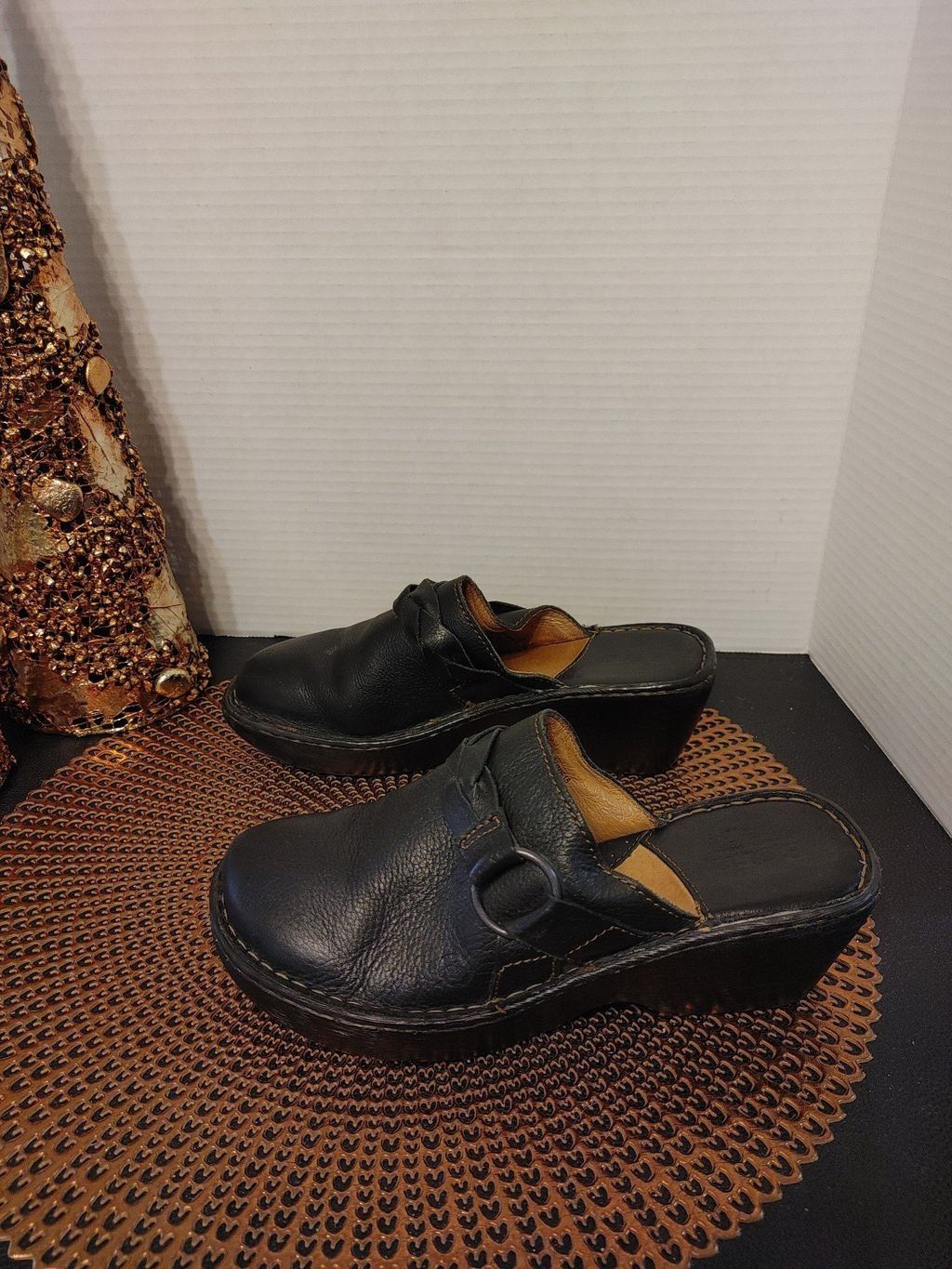 Born BORN Mules Size 8M Size US 8 / IT 38 - 1 Thumbnail