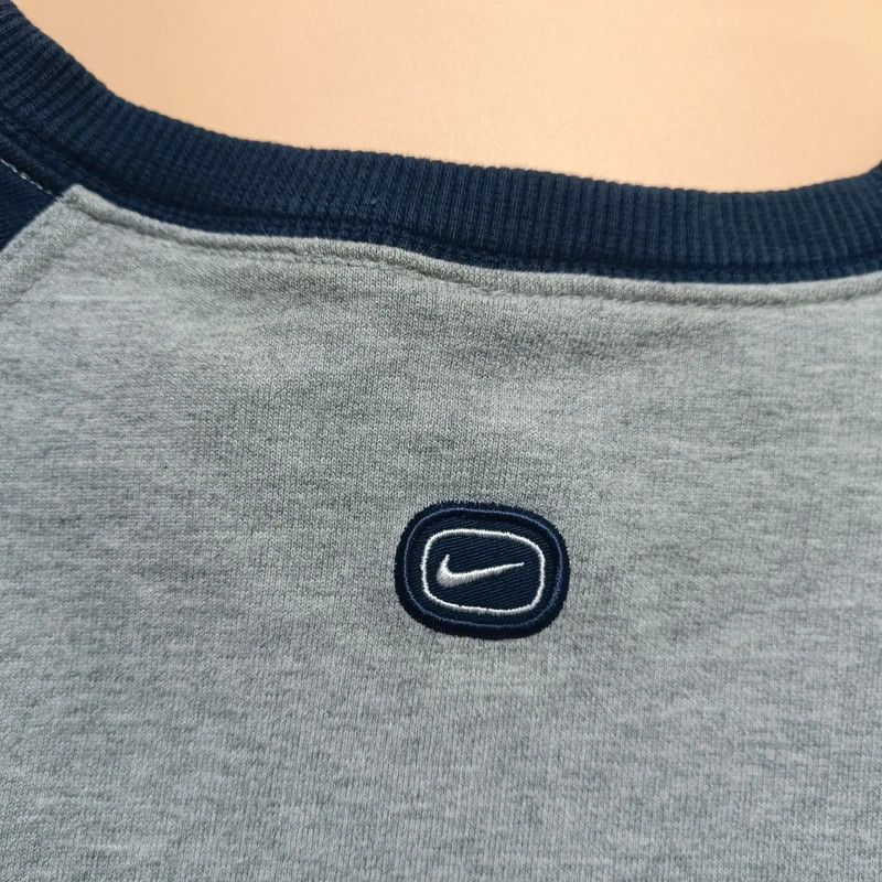 Nike Vintage Y2K NIKE Big Center Swoosh Grey Blue Sweatshirt M Size US M / EU 48-50 / 2 - 14 Thumbnail