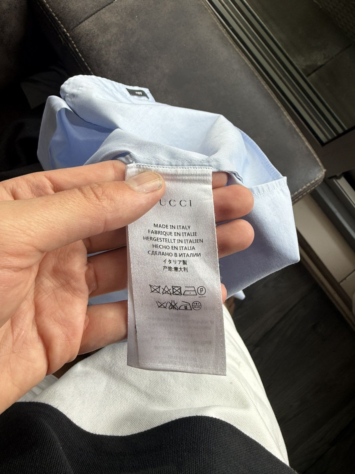 Gucci Sky Blue Shirt with White Contrast Collar Size US S / EU 44-46 / 1 - 8 Thumbnail