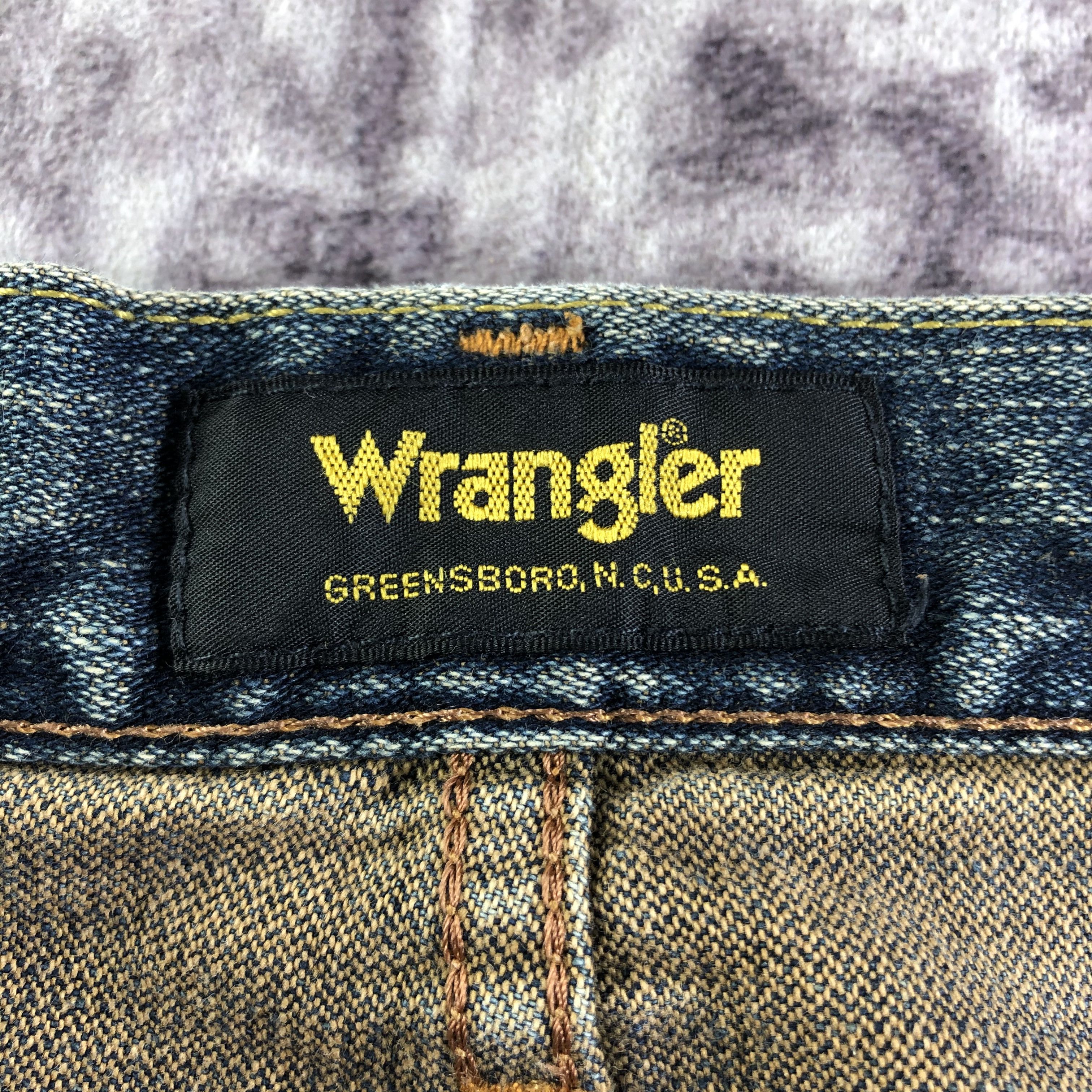 Vintage Blue Wash Wrangler Jeans-JM3245
