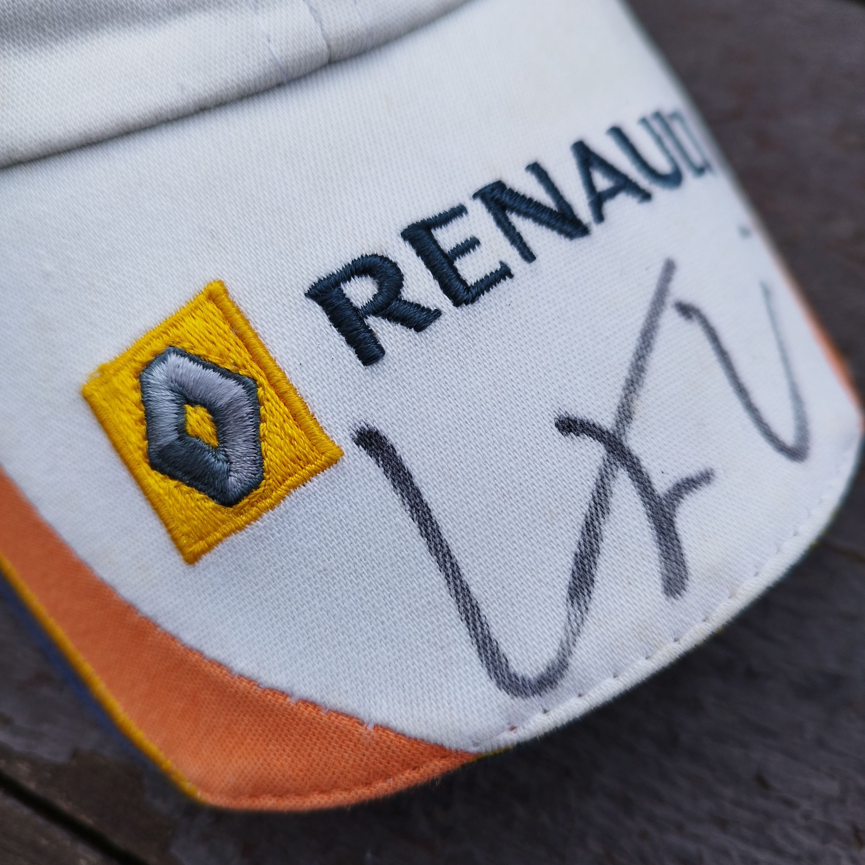 Formula 1 ING Renault F1 Team Signed by Lucas Di Grassi Cap Size ONE SIZE - 5 Thumbnail