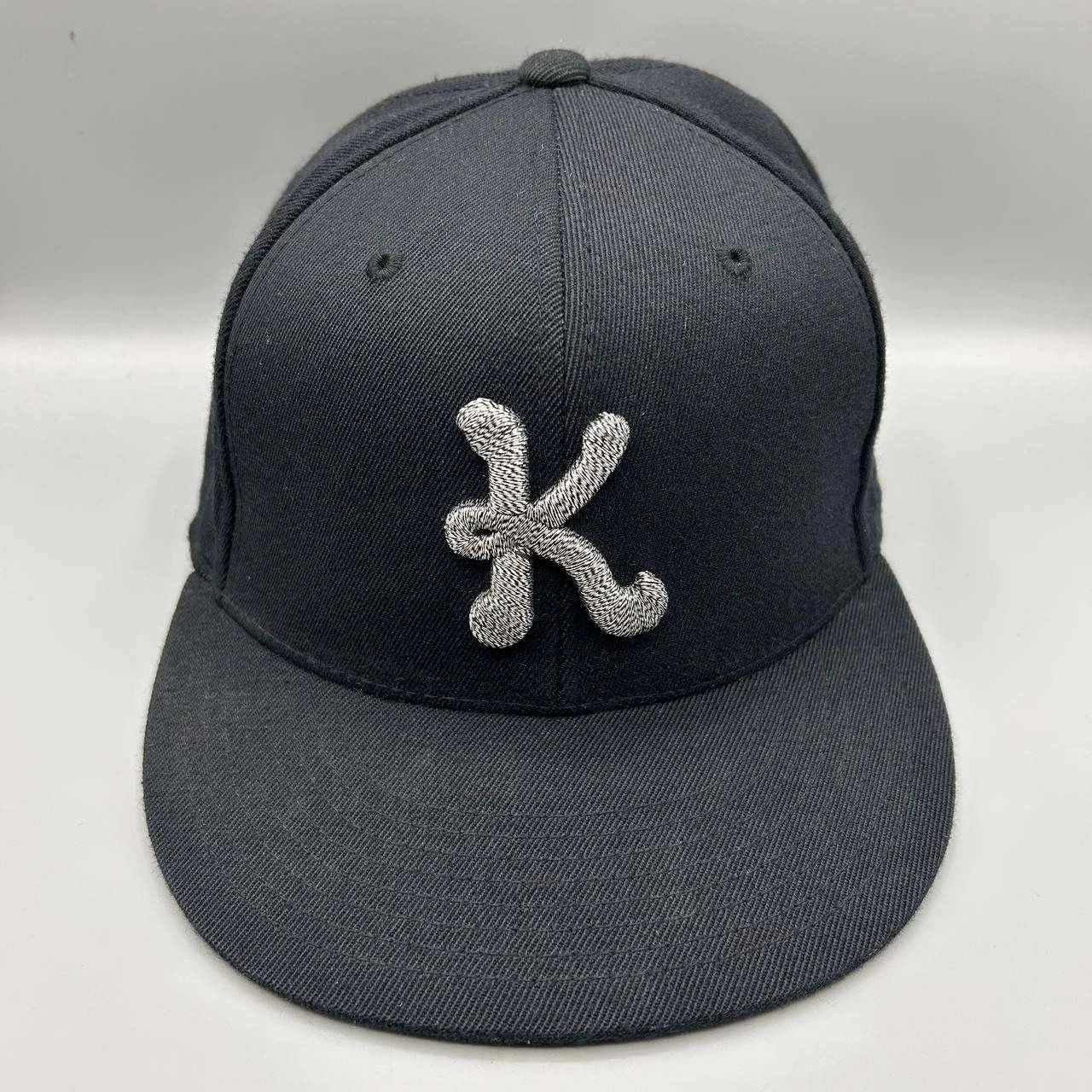 Other Krew Hat Men 7 1/4 - 7 5/8 Black 210 Fitted by Flexfit Cap Size ONE SIZE - 1 Thumbnail