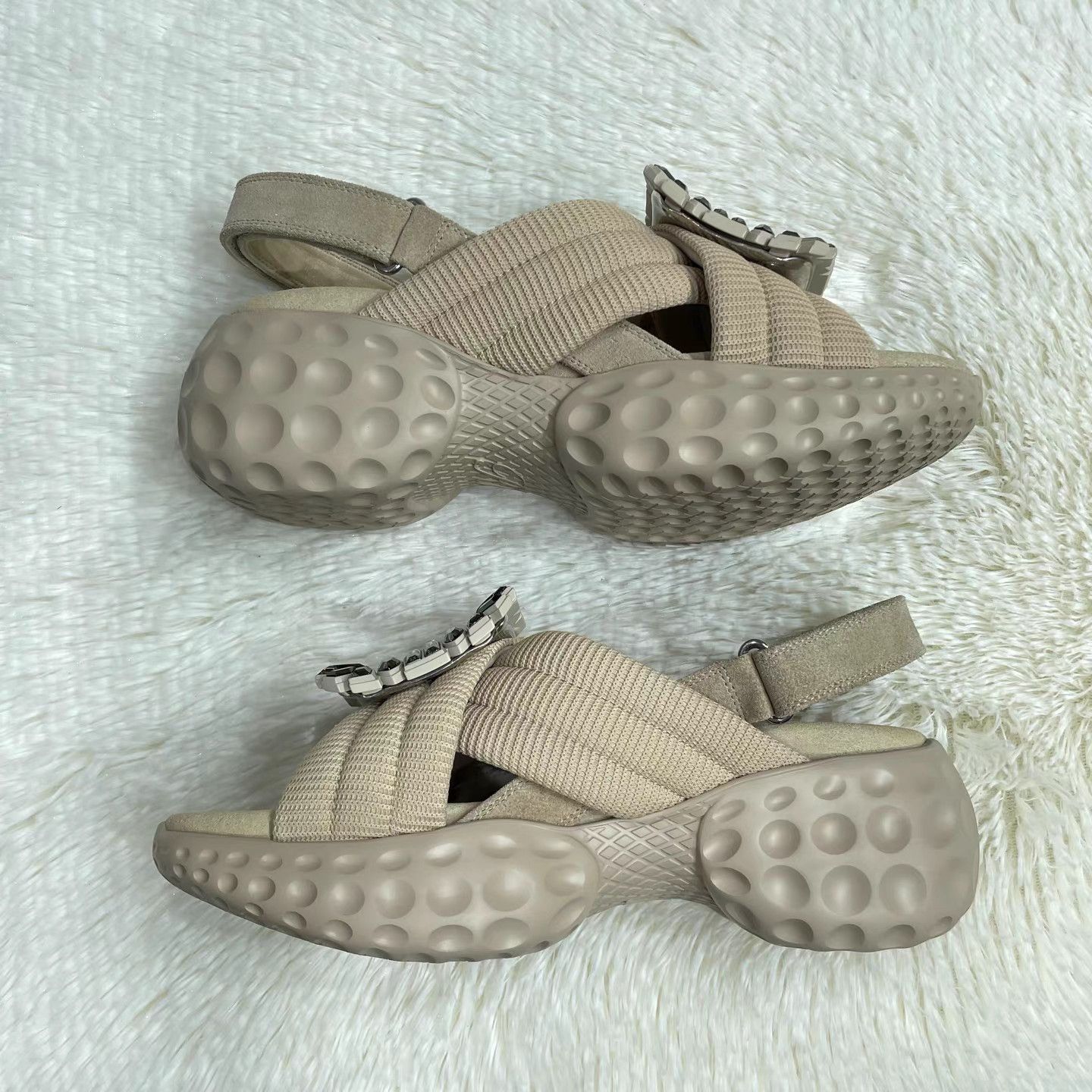 Roger Vivier Roger Vivier Viv' Run Velcro Strap Sandals K15 Size US 7 / IT 37 - 6 Thumbnail