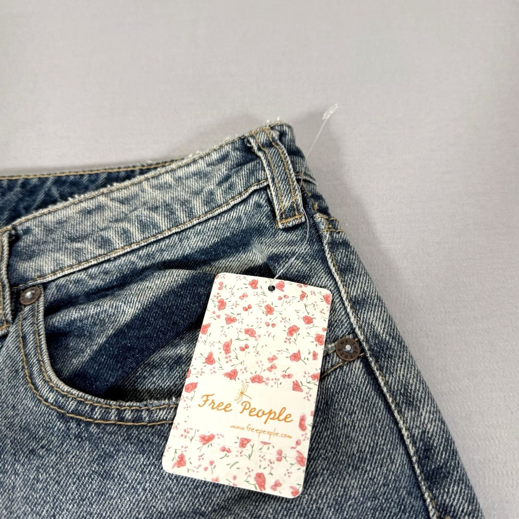 Free People Free People Jeans Womens 30 Patchwork Floral Orange Blossom Bootcut Hippie Boho Jeans Women 30 Blue Floral Patchwork Distressed 5-Pocket Rise High Size 30" / US 8 / IT 44 - 3 Thumbnail