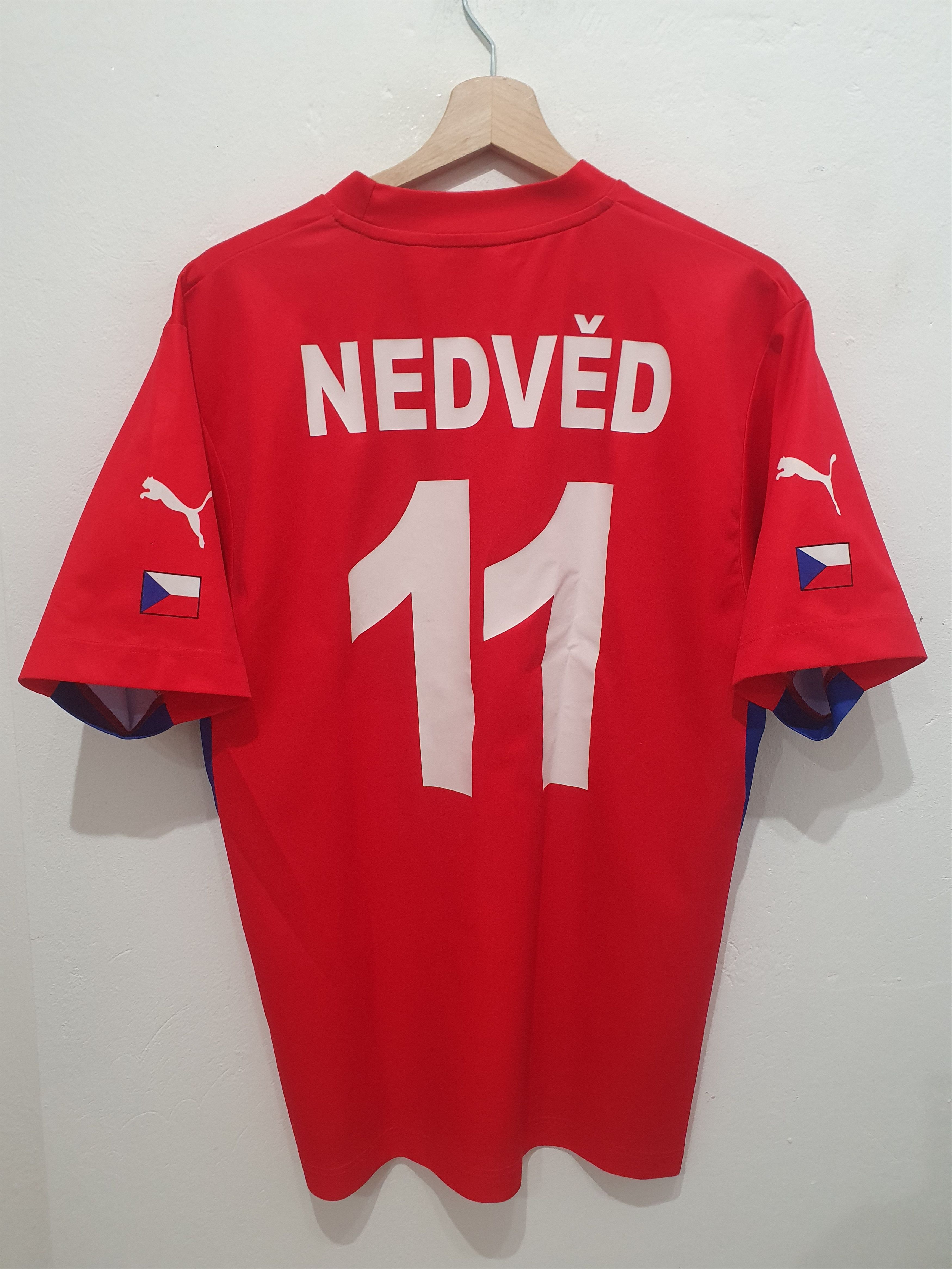 image of Nedved Czech Republic 2002 Size M / L Jersey Shirt in Red, Men's