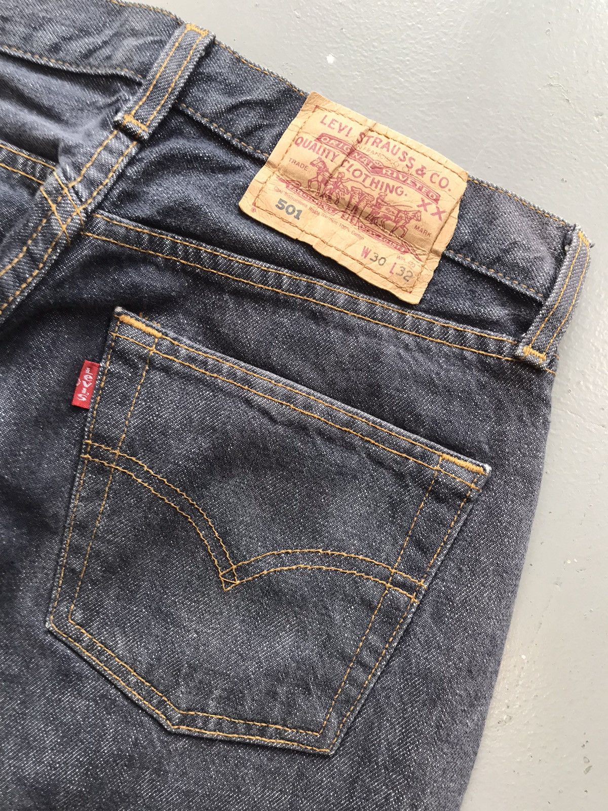 Levi's × Vintage Vintage Levi’s 501 straight fit denim Size US 28 / EU 44 - 10 Thumbnail