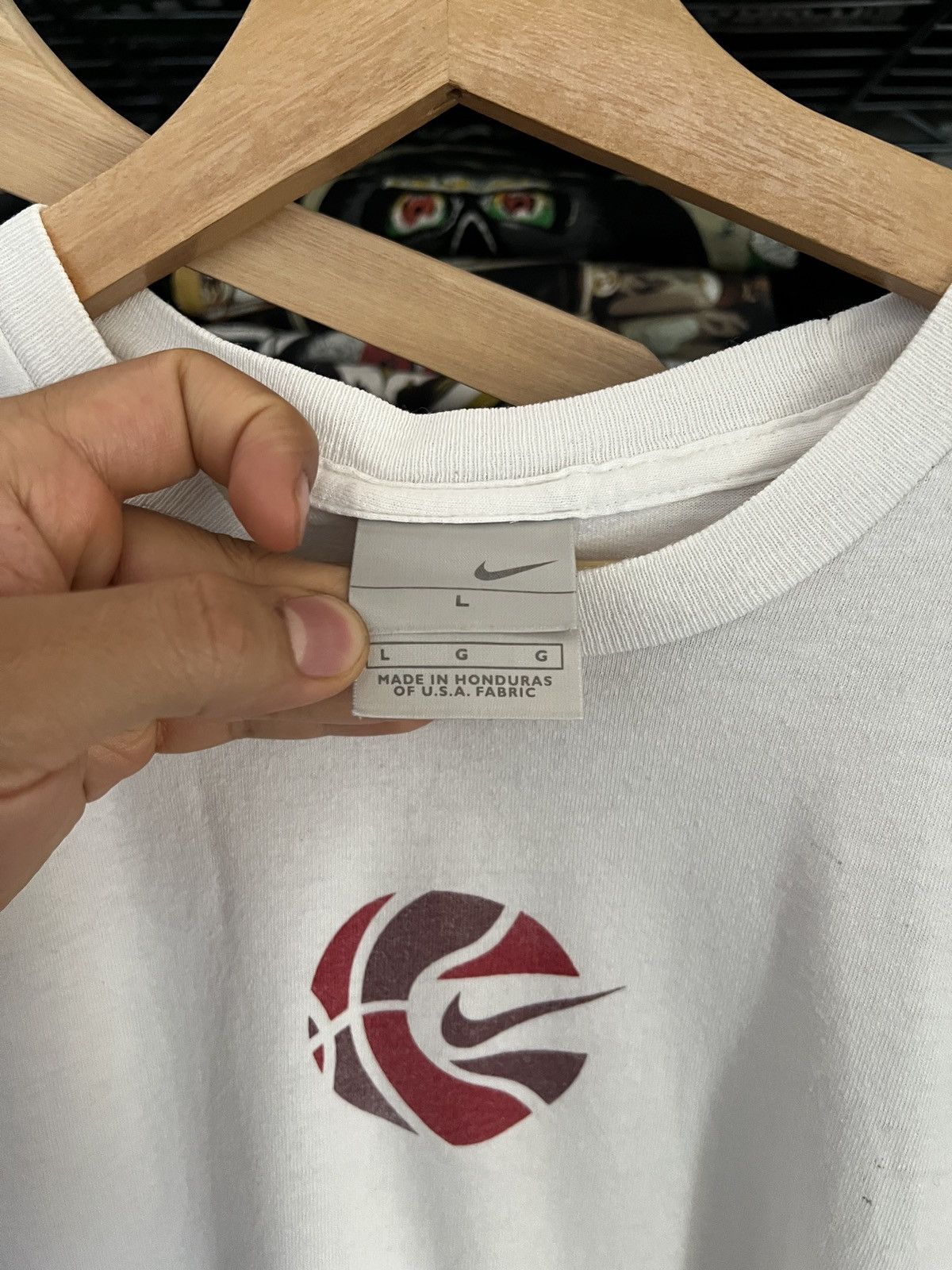Nike 2000s Nike Basketball Mini Center Swoosh NBA Tee Athelics Size US L / EU 52-54 / 3 - 5 Thumbnail