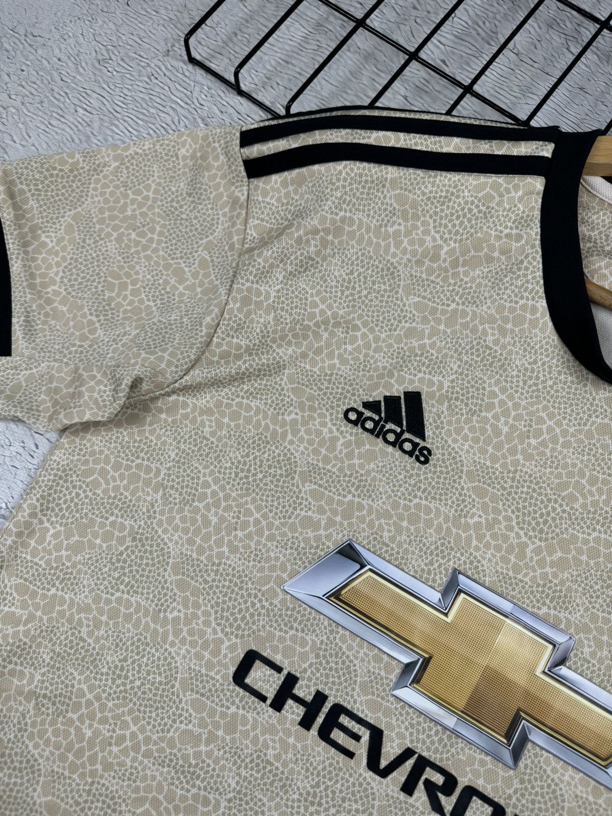 Adidas × Vintage Vintage Manchester United 2019/20 Adidas Jersey Blokcore Size US M / EU 48-50 / 2 - 4 Thumbnail
