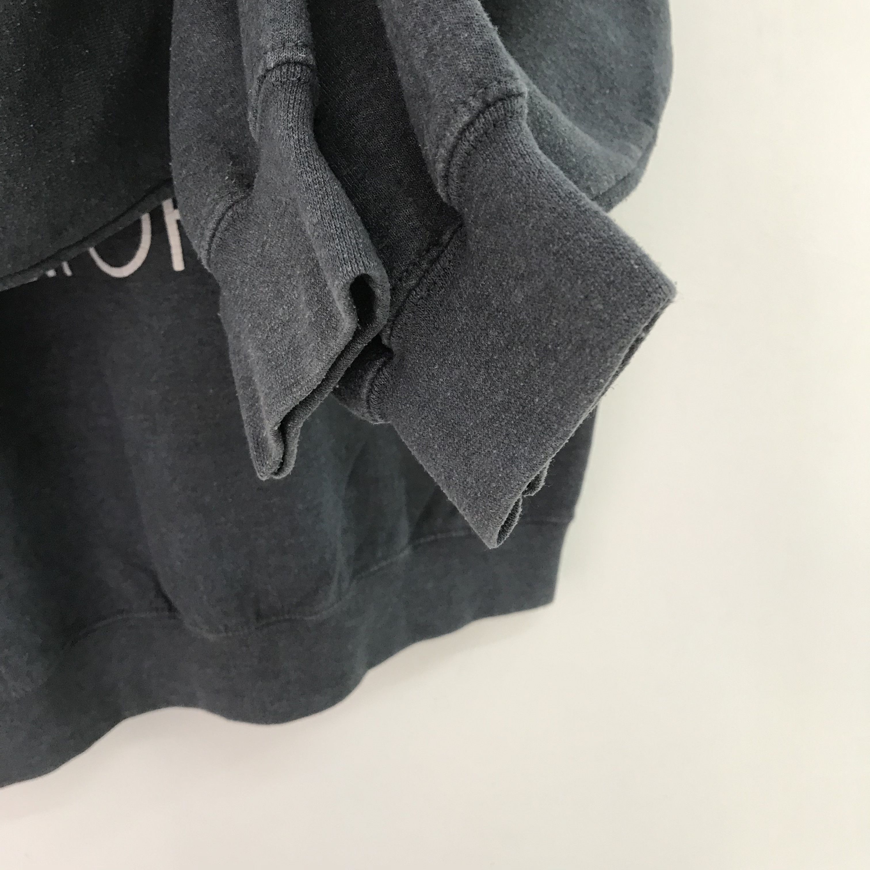 Vintage vintage black sweatshirt - 352 Size US M / EU 48-50 / 2 - 7 Thumbnail