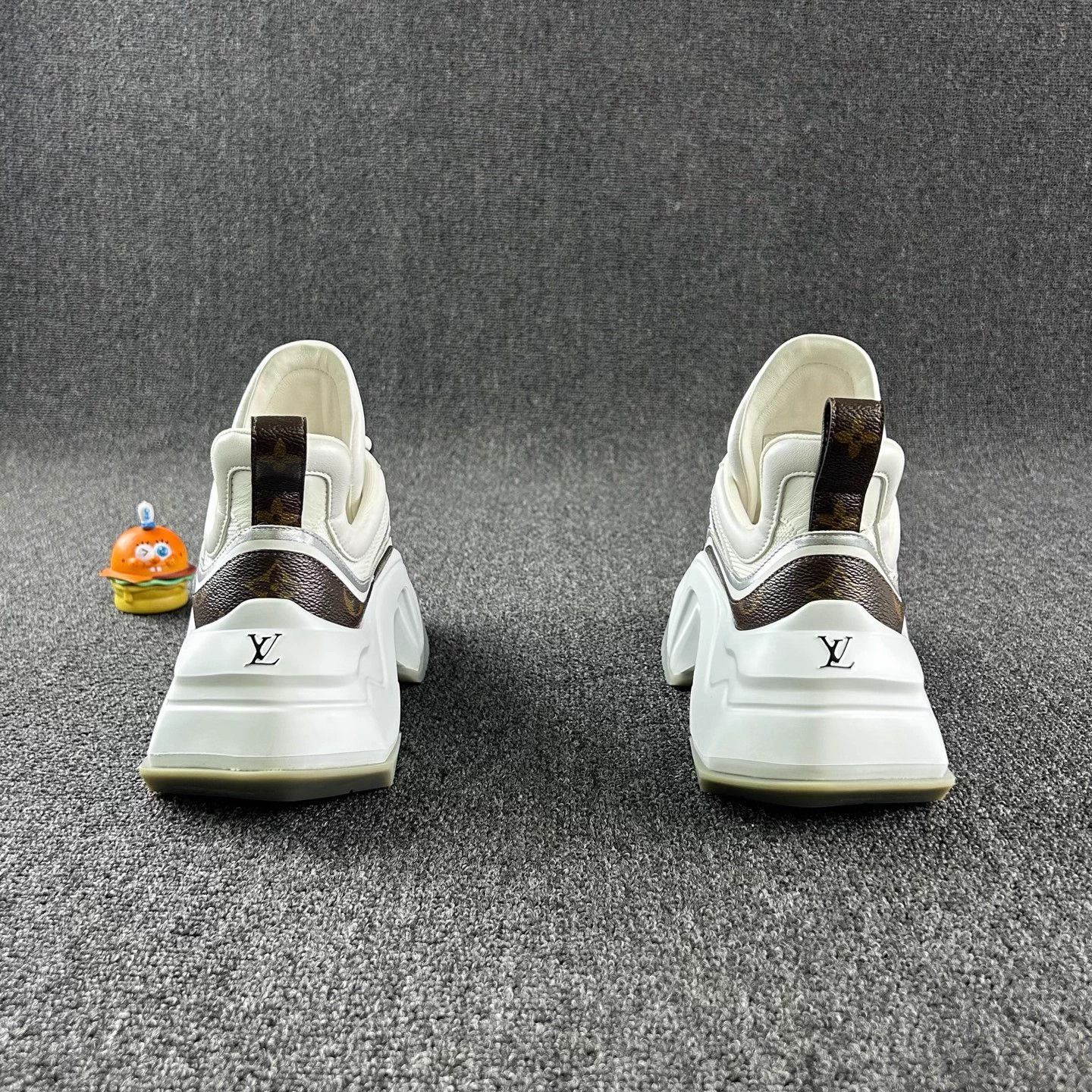 Louis Vuitton LV Archlight 2.0 White 36 Women's Sneakers Size US 5 / IT 35 - 5 Thumbnail