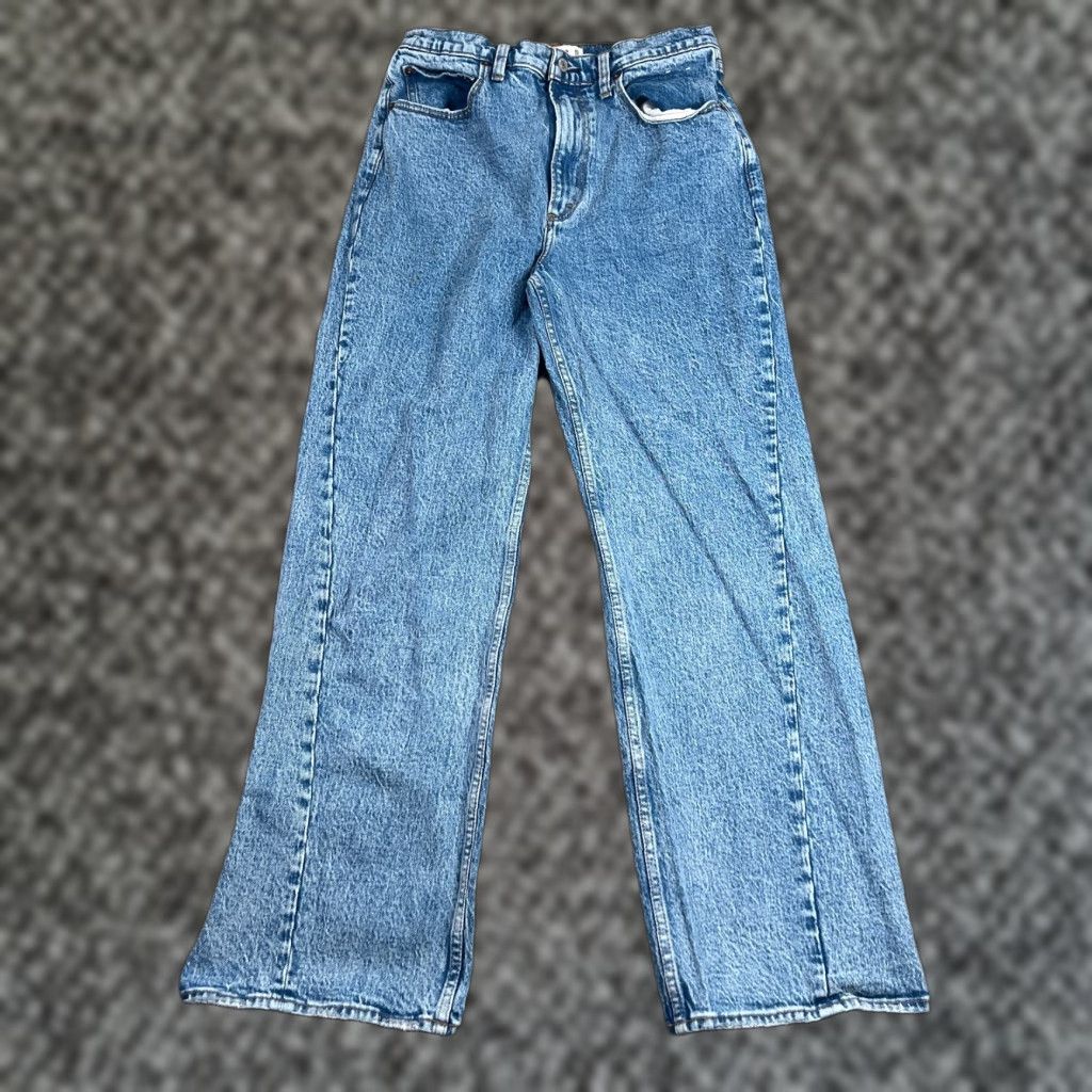Abercrombie & Fitch Abercrombie & Fitch Jeans 90s High Rise Relaxed Blue Pockets Size 10 Women's Stonewashed Denim Straight 5-Pocket Design Vintage: No Size 32" / US 10 / IT 46 - 1 Thumbnail