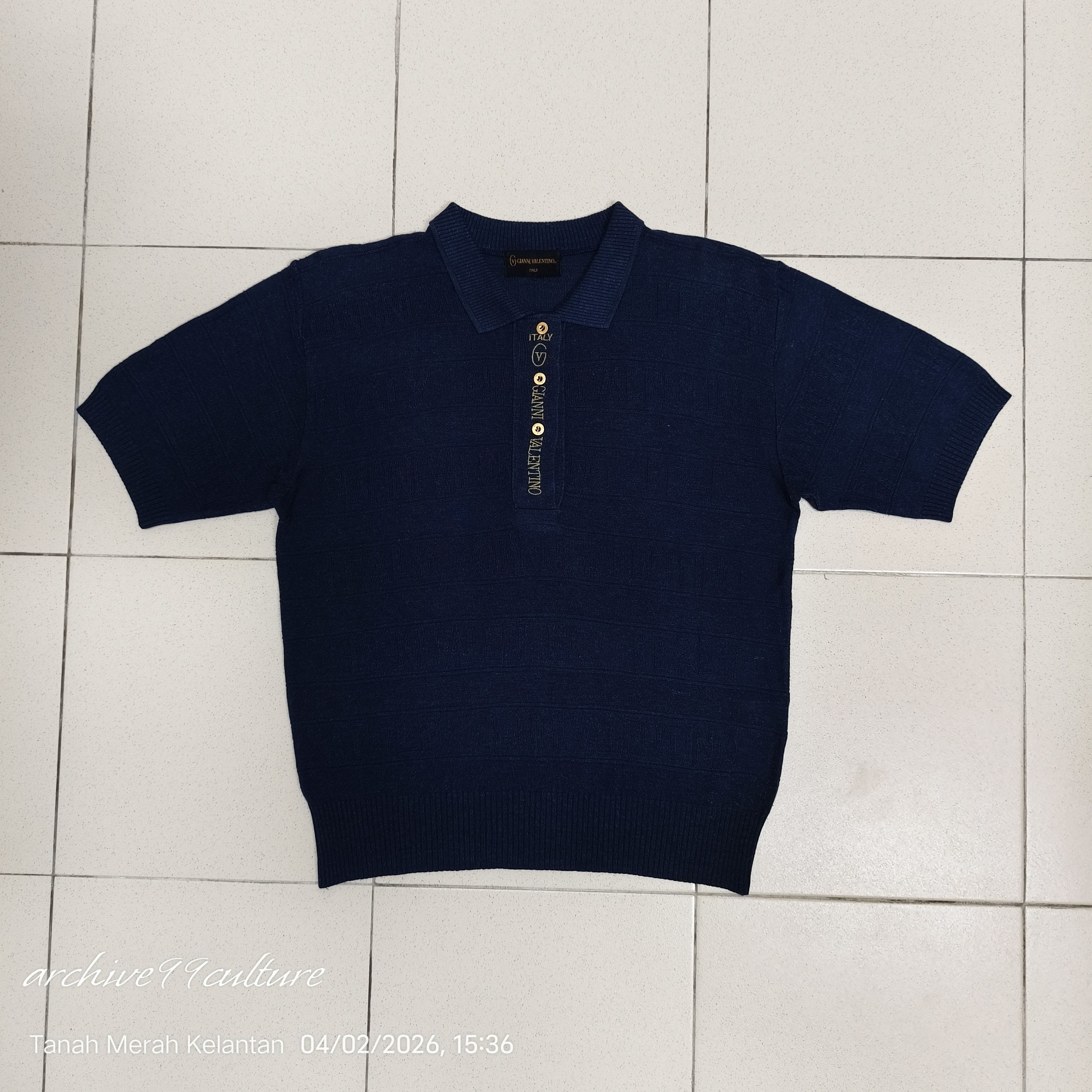 Gianni Valentino Gianni Valentino Italy Monogram Embossed Knit Polo Shirt Size US M / EU 48-50 / 2 - 1 Thumbnail