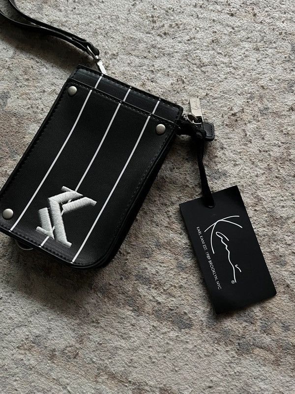 Karl Kani Karl Kani Small Bag New Deadstock Size ONE SIZE - 2 Thumbnail