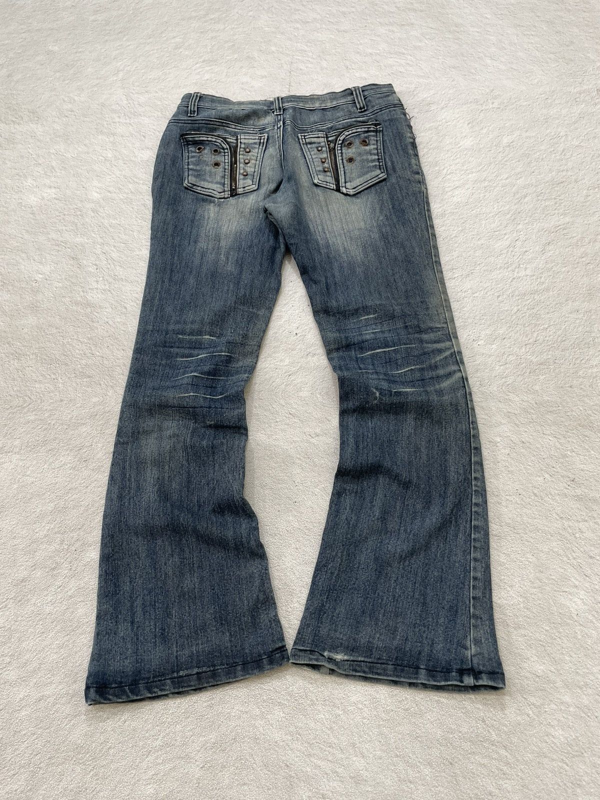 Hysteric Glamour 2000s Hysteric Star Patch Flare Denim Mudwash Y2K Japanese Size US 30 / EU 46 - 7 Thumbnail