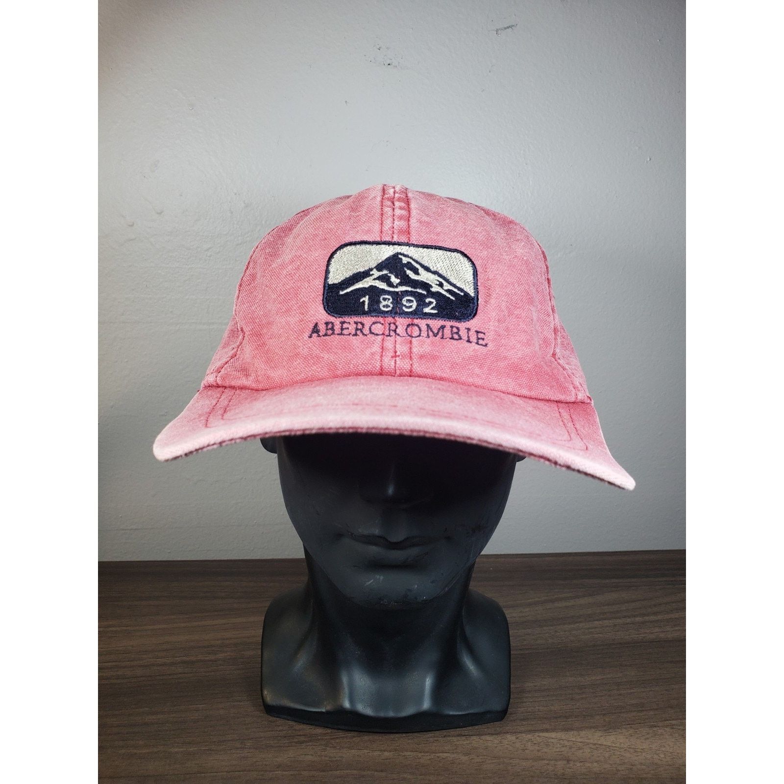 Abercrombie & Fitch × Vintage Abercrombie & Fitch Hat Cap Light Red Stretch Fit 90s 1892 Size ONE SIZE - 3 Thumbnail