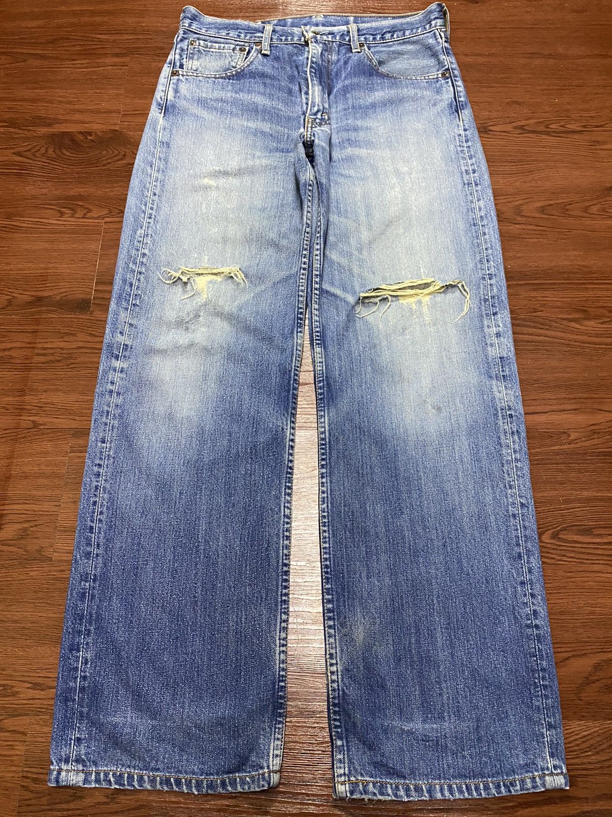 Levi's Vintage Clothing Vintage Levis 503 80’s Faded Wash Distressed Loose Jeans Size US 32 / EU 48 - 1 Thumbnail